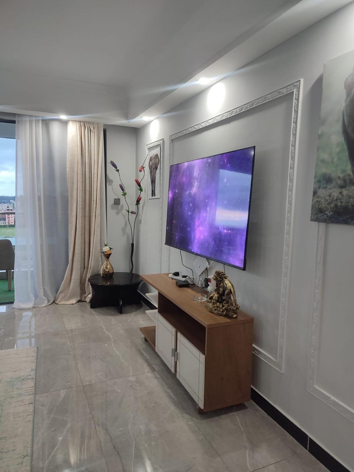 Unique 2br With Skyview Roof Pool Gym Apartment *