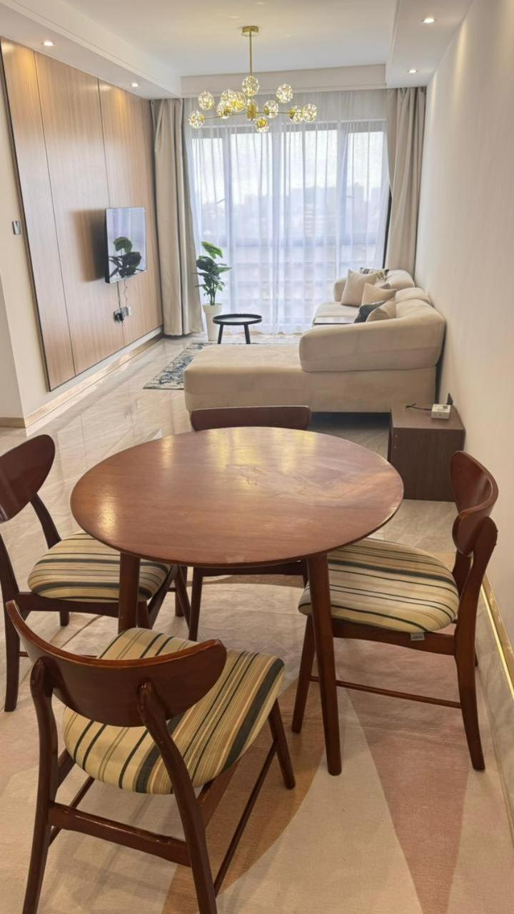 Golden Horizon One Bedroom With Heated Swimming Pool Fully Equipped Gym Child Playground Ample Parking Space And A Relaxing Rooftop With Breathtaking Scenic Views Apartment