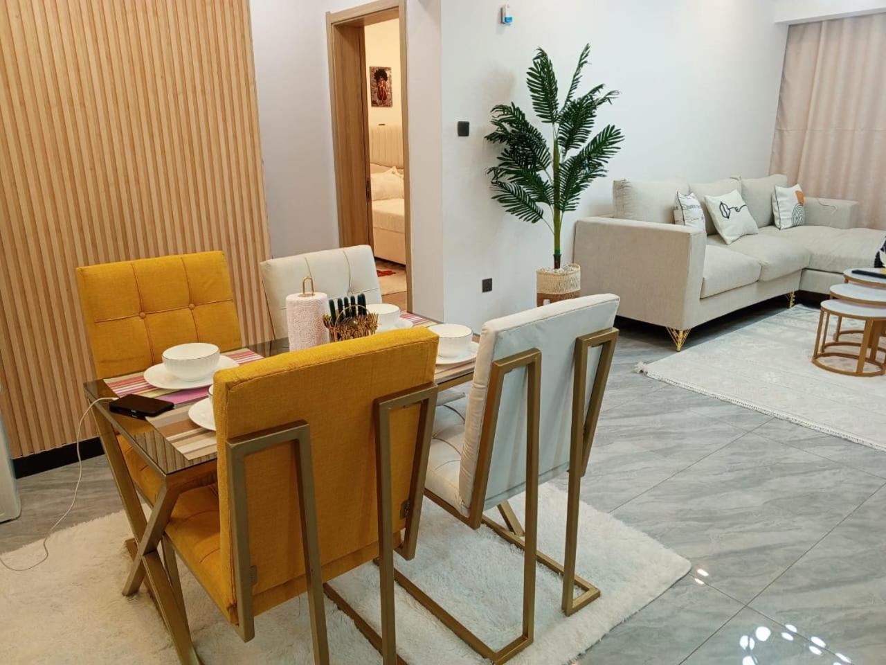 Elegant Modern Retreat Residencies With Swimming Pool ,fully Equipped Gym And With Amazing Breathtaking Views In Kilimani Near Yaya Centre Apartment *