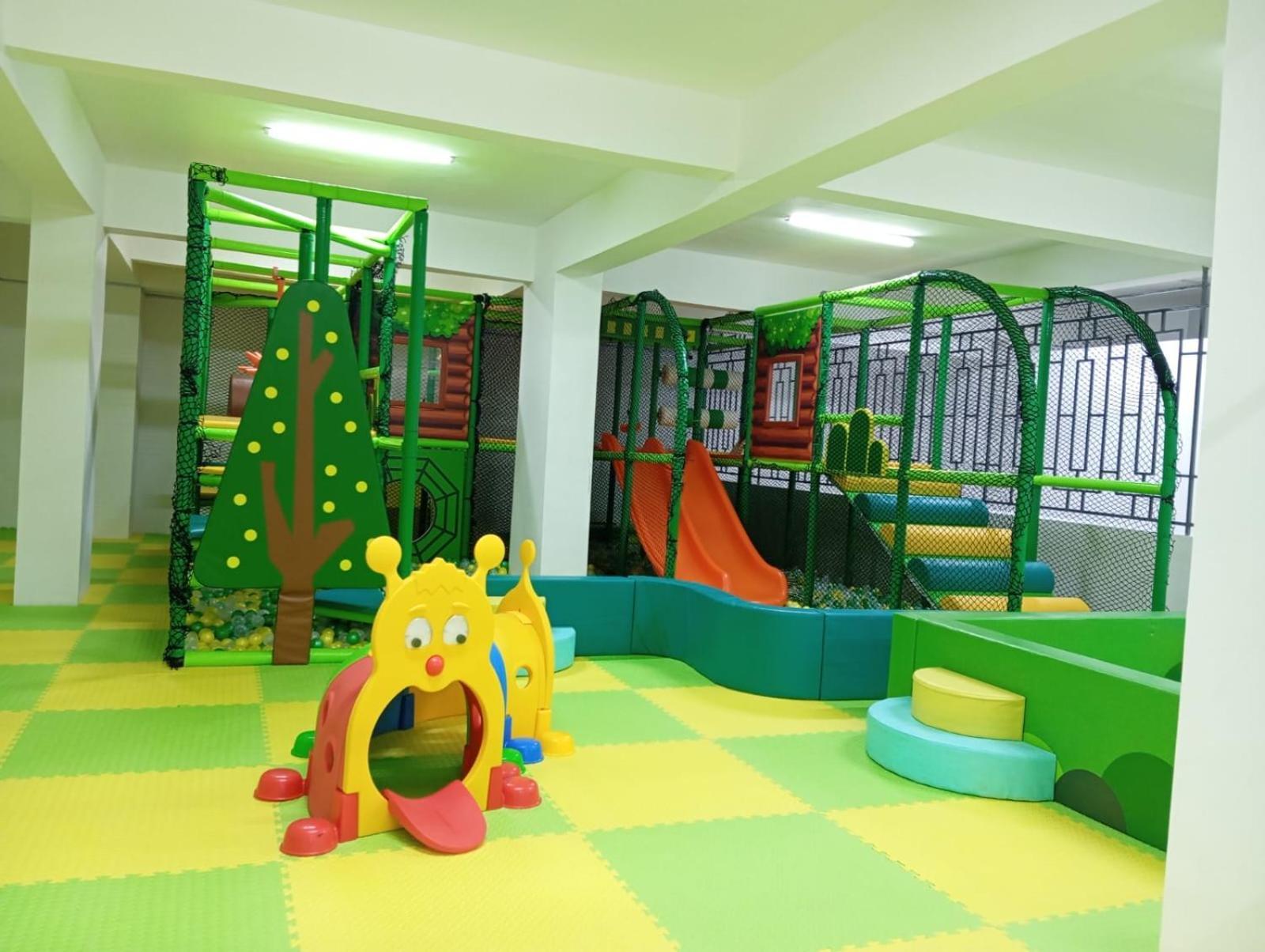 Elegantly Classy Executive Two Bedroom With Fully Equipped Gym Ample Parking Space Heated Swimming Pool Children Playing Ground And Amazing Scenic Views And Close Proximity To Major Shoppings Malls In Lavington Apartamento *