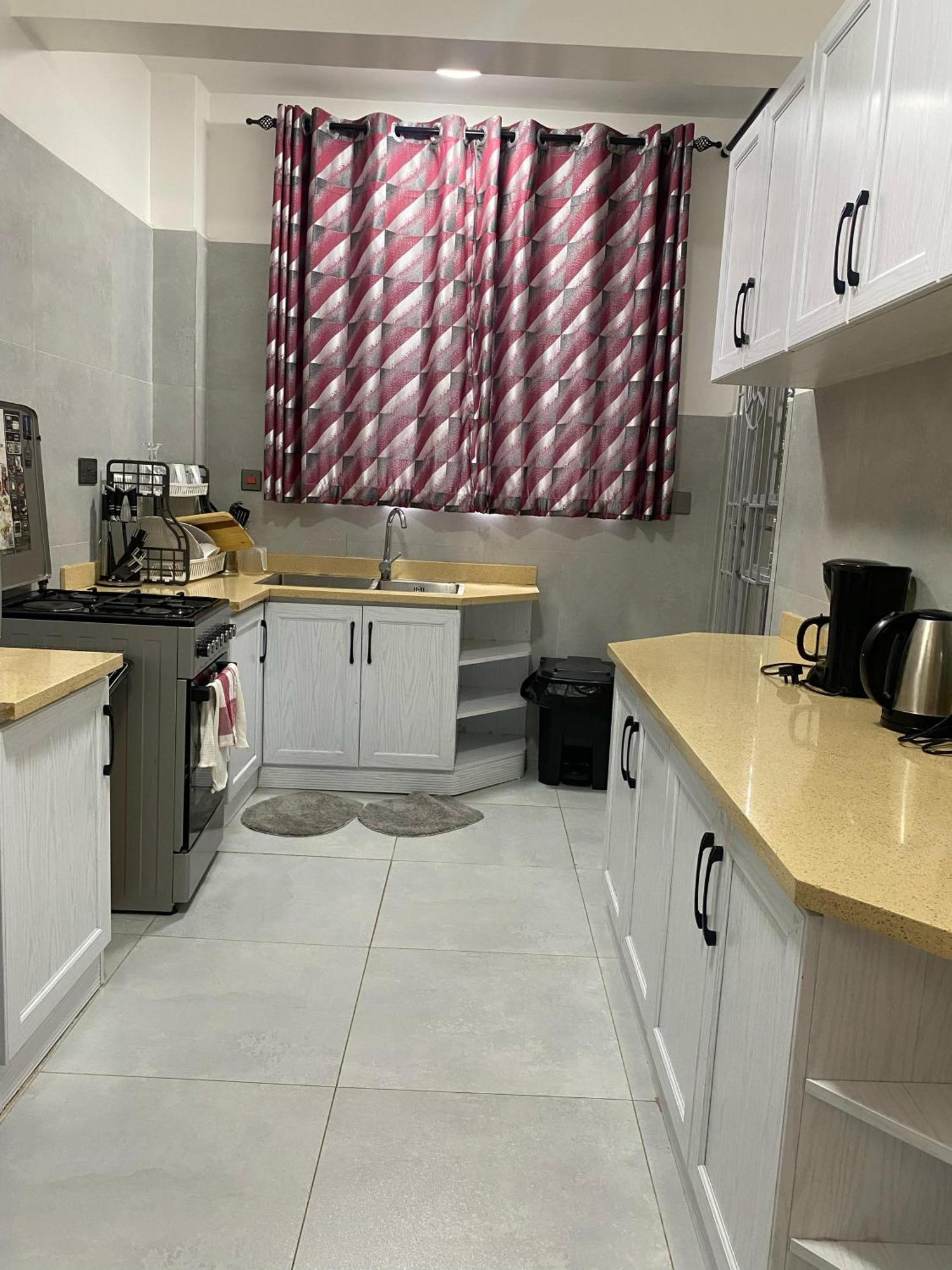 Westlands 2 Bedroom By Oscar * Nairobi