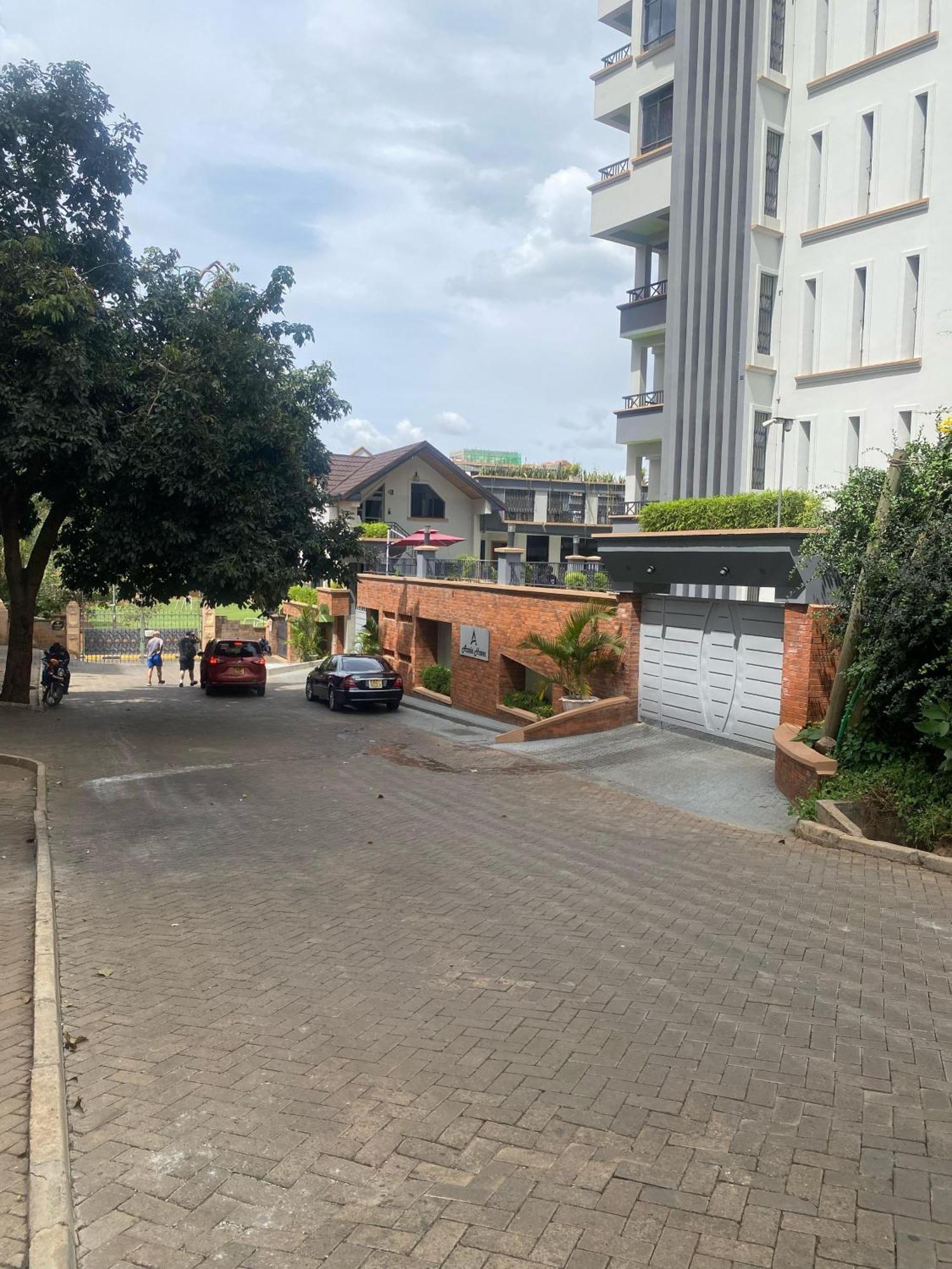 Westlands 2 Bedroom By Oscar