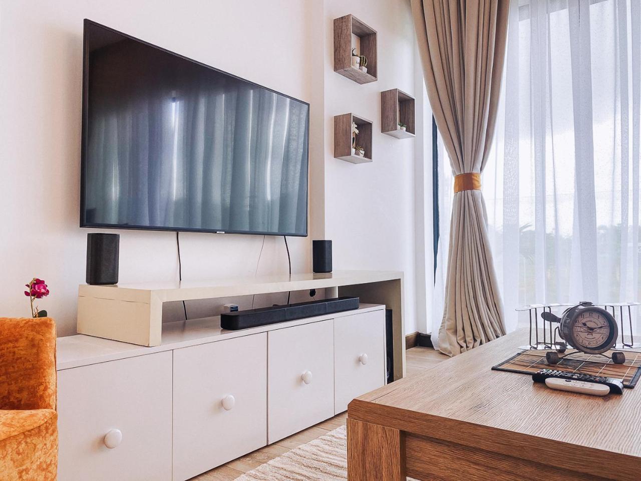 Apartment Envoy's Luxe Sanctuary With Full Power Backup