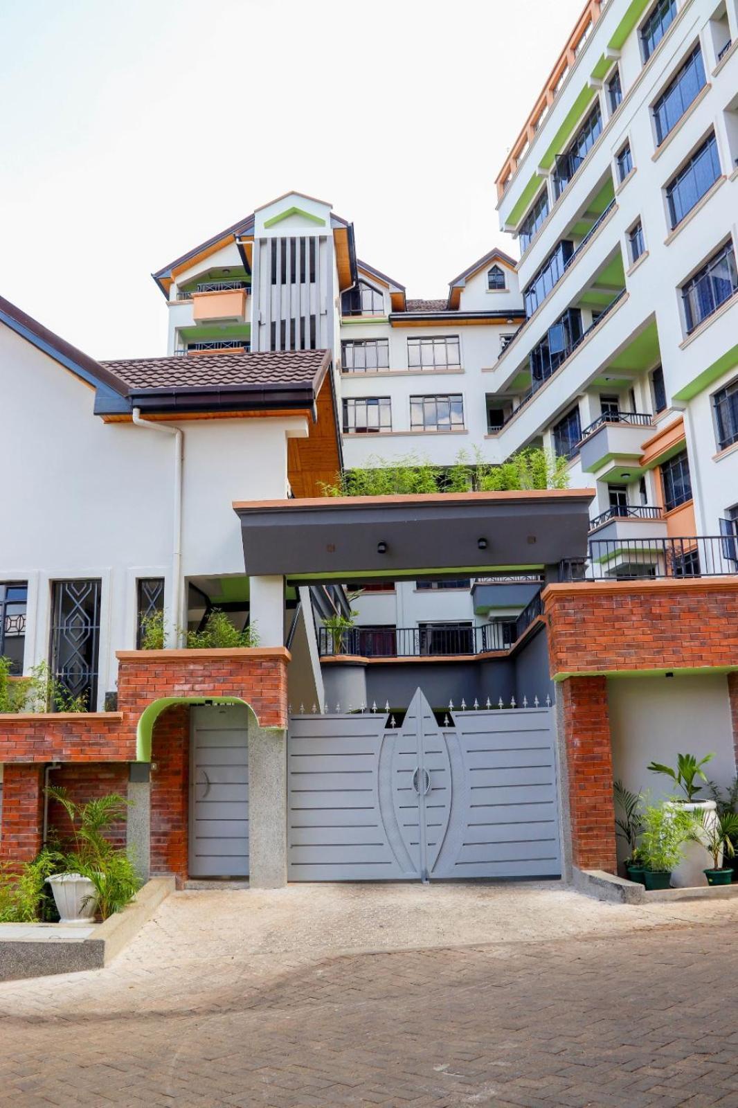 Apartment Azania 2 Bed Near Sarit Westlands *