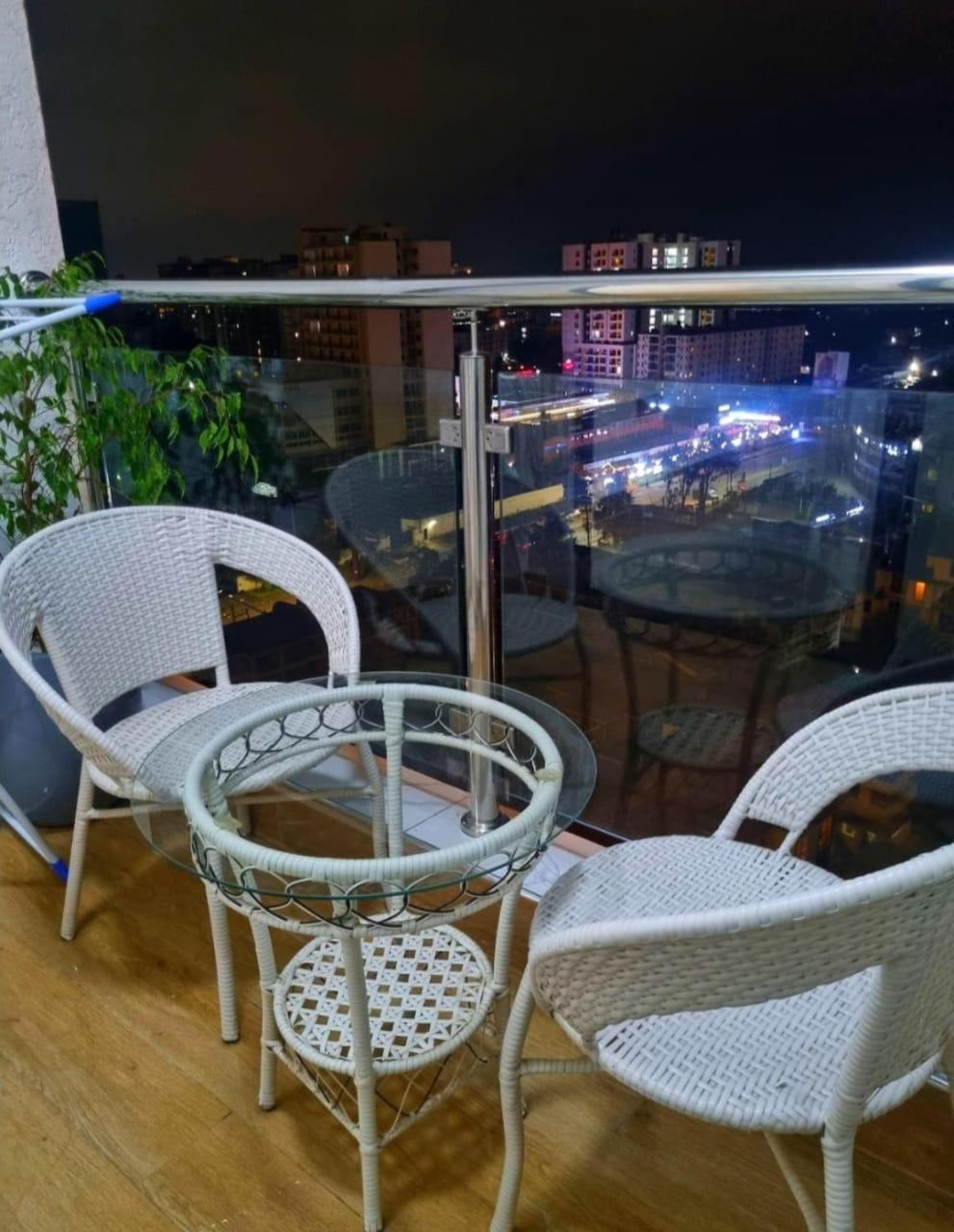 Fluted Nest 16th Floor Wood Avenue- Yaya Centre Kilimani Guest house