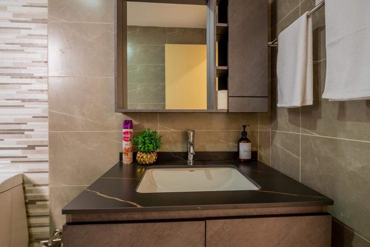The Royale In Kileleshwa Near Yaya Centre Apartment *