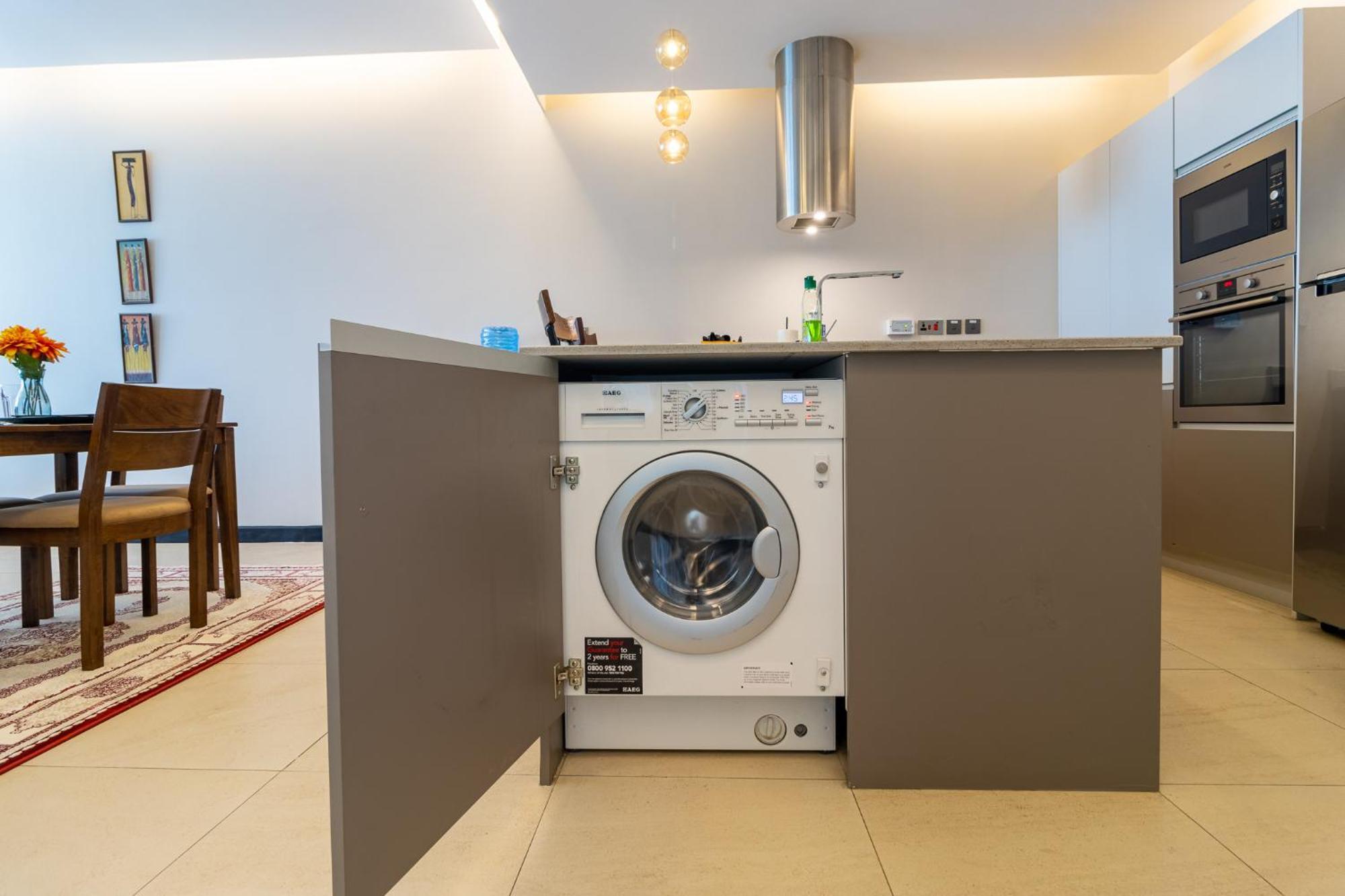 2 Bed Stunning Views In The Heart Of *