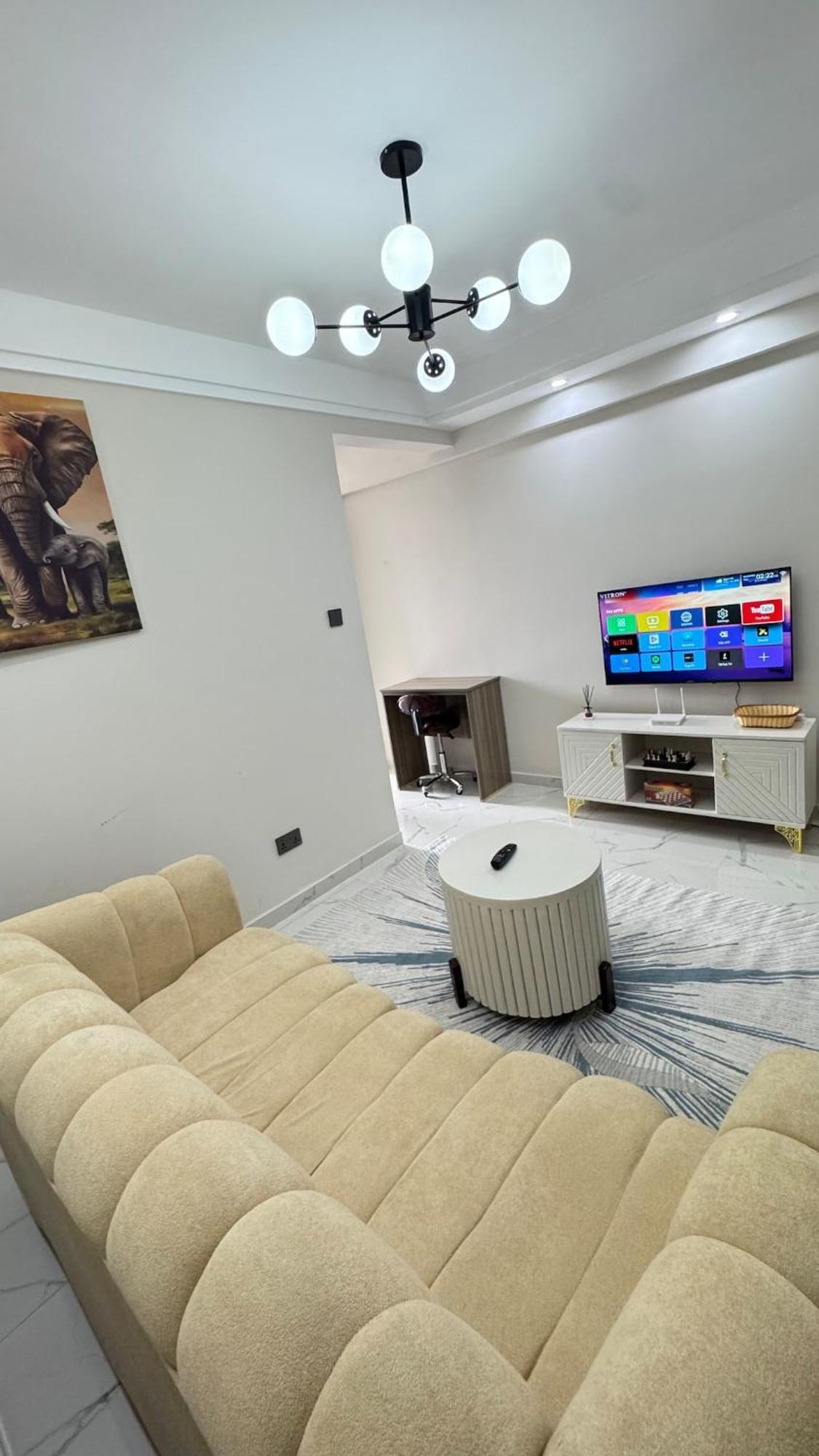 Ensuite Kilimani 1br Near Cbd, Free Parking, Wi-fi, Near Yaya Center