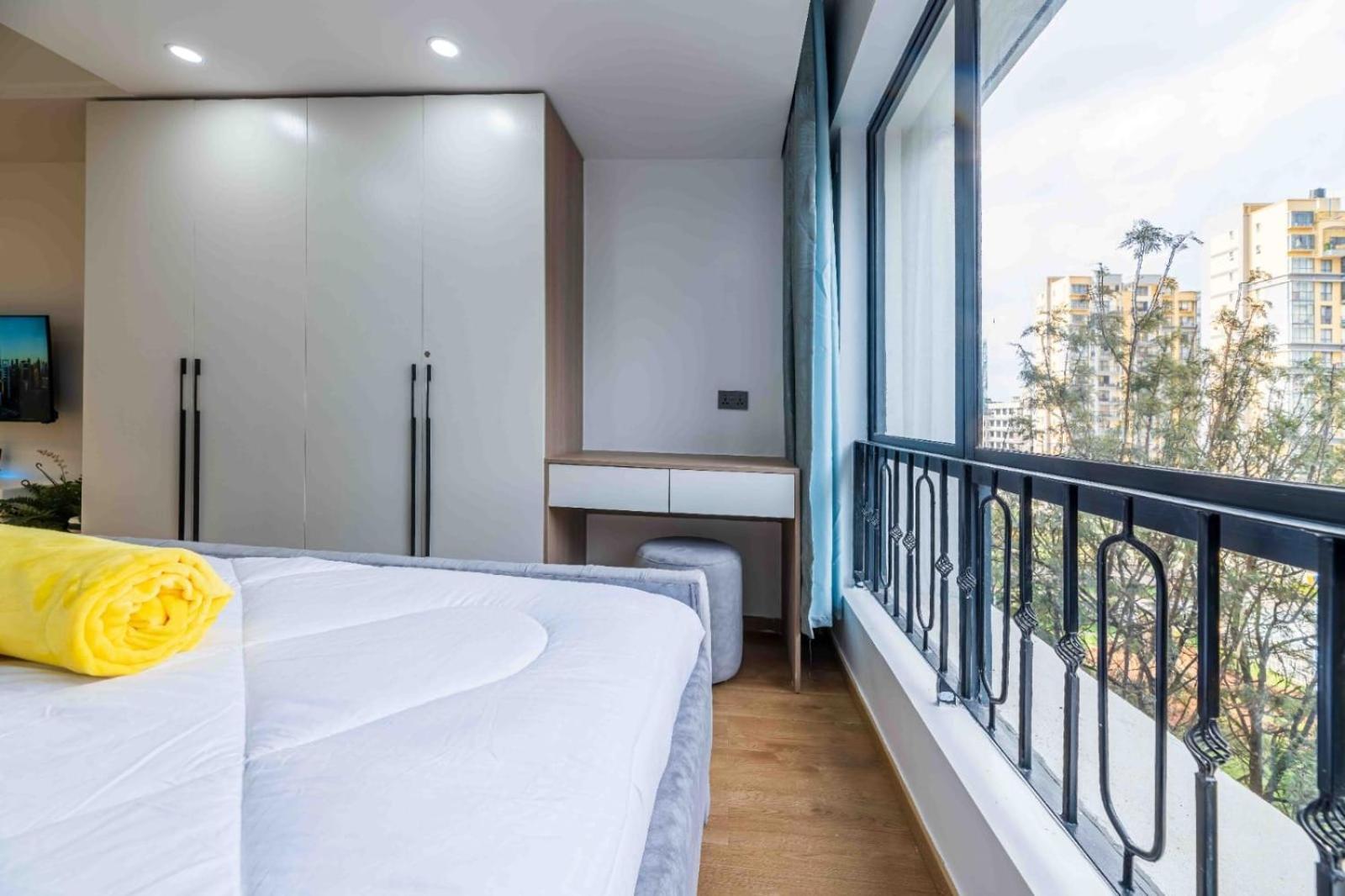 Elegantly Furnished With Swimming Pool ,gym And Breathtaking Views