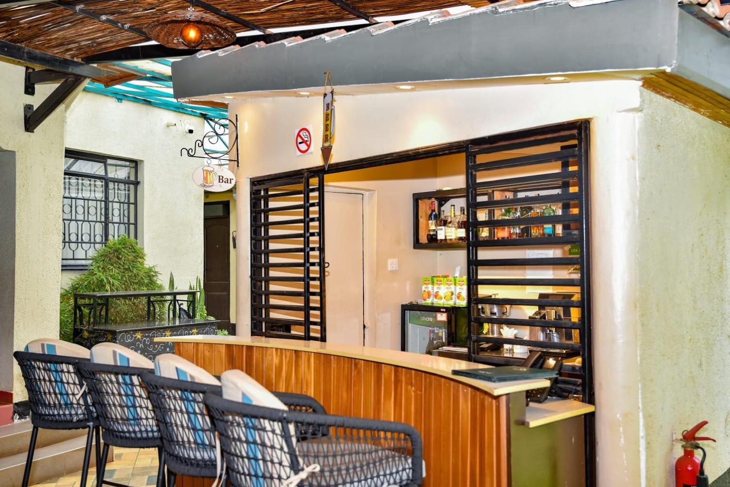 Cozy Stead * Nairobi