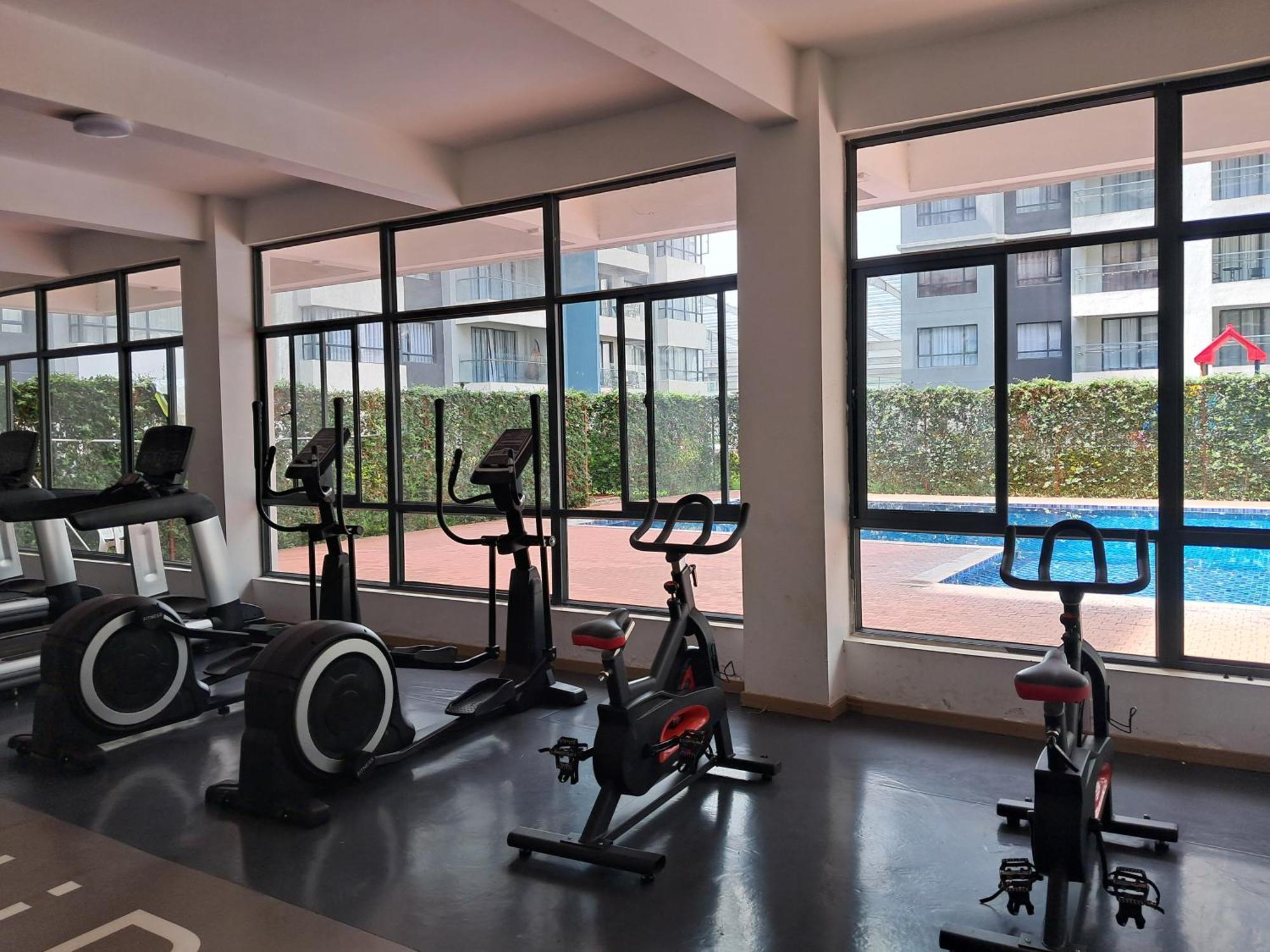 Favorite Staycation By Janice - Modern Comfort Near Airport Apartamento