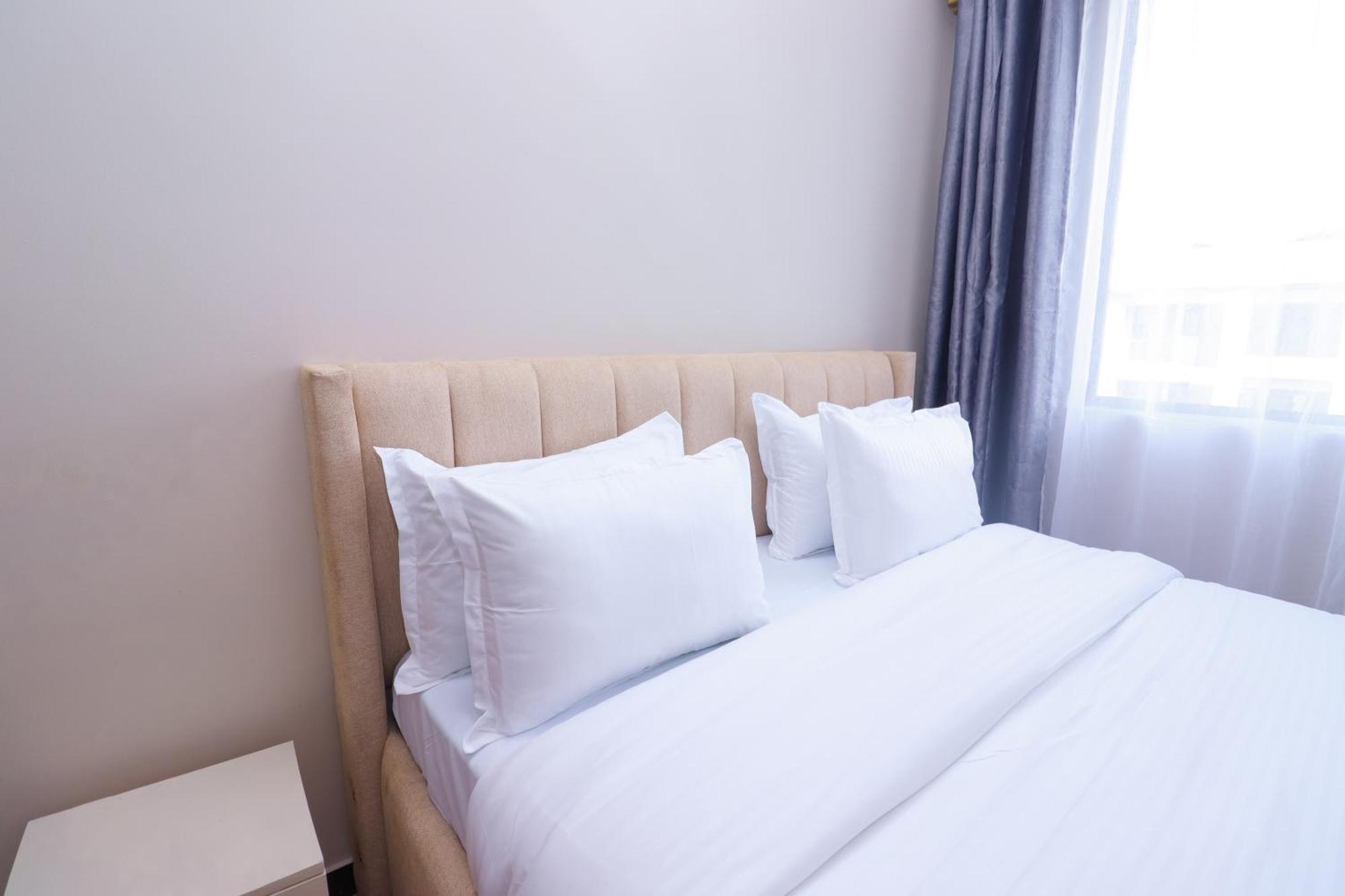 Modern Luxury 1br In Kilimani Wifi,netflix,free Packing Apartment *