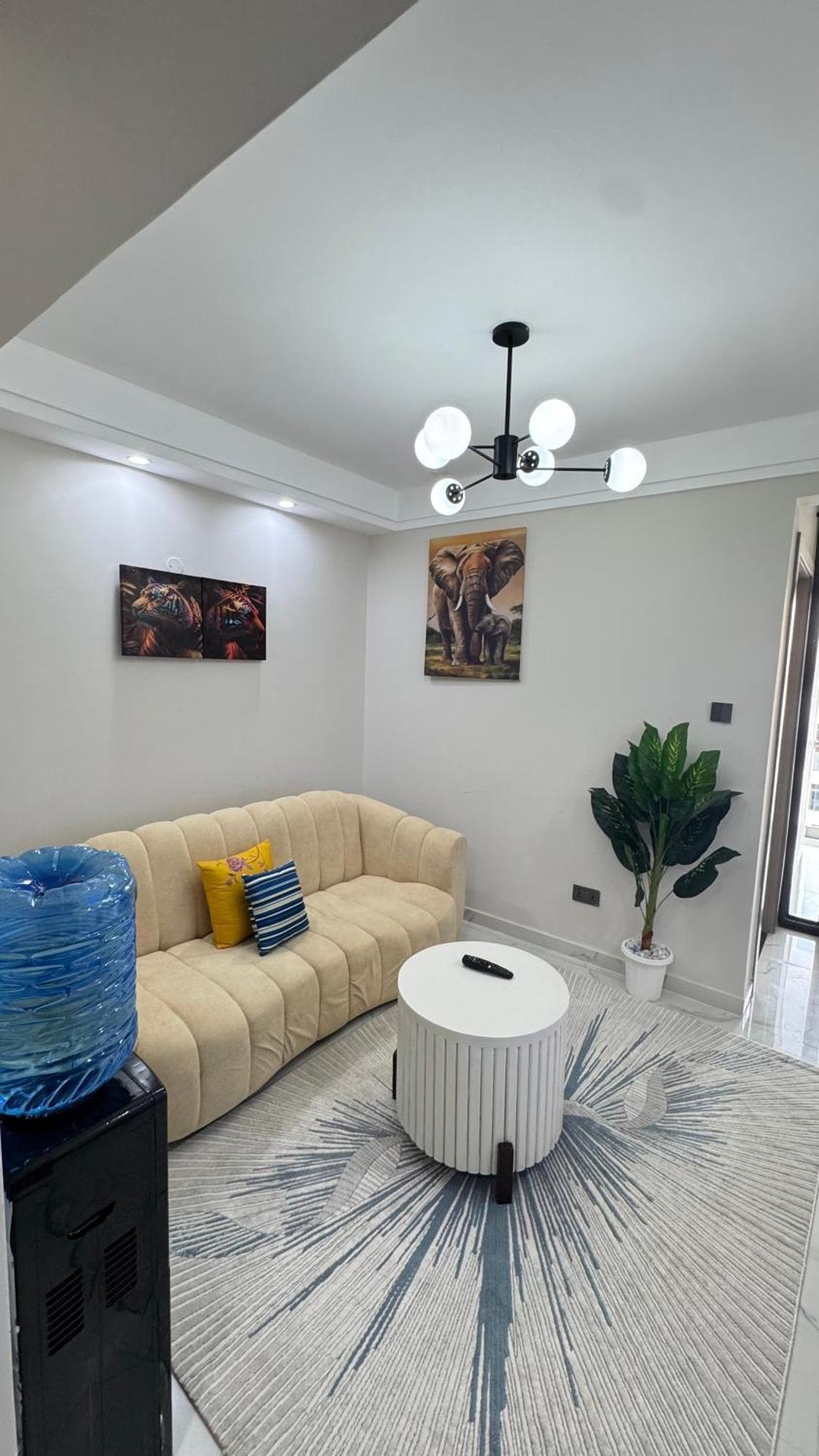 Ensuite Kilimani 1br Near Cbd, Free Parking, Wi-fi, Near Yaya Center *