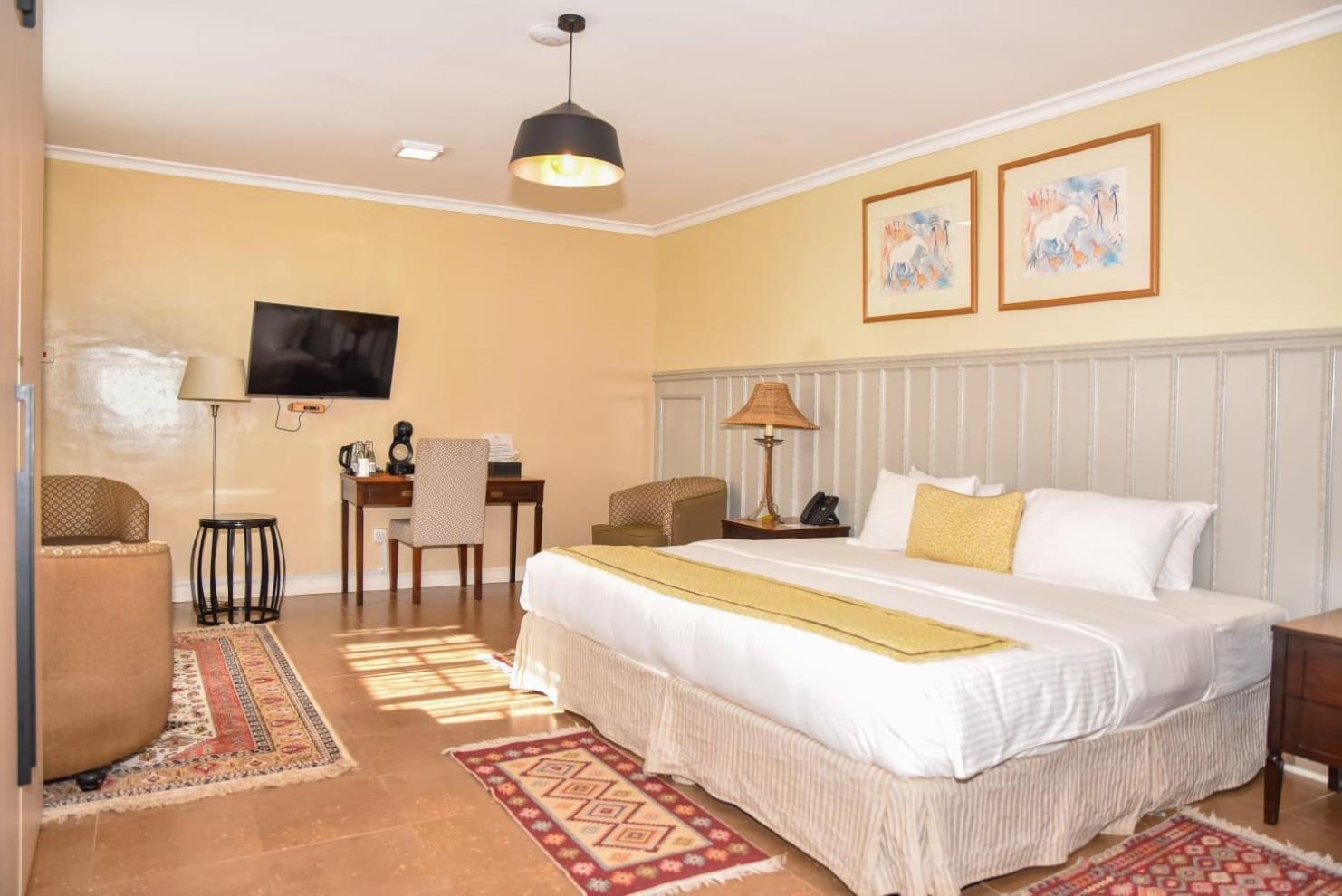 Cozy Stead Hotel *