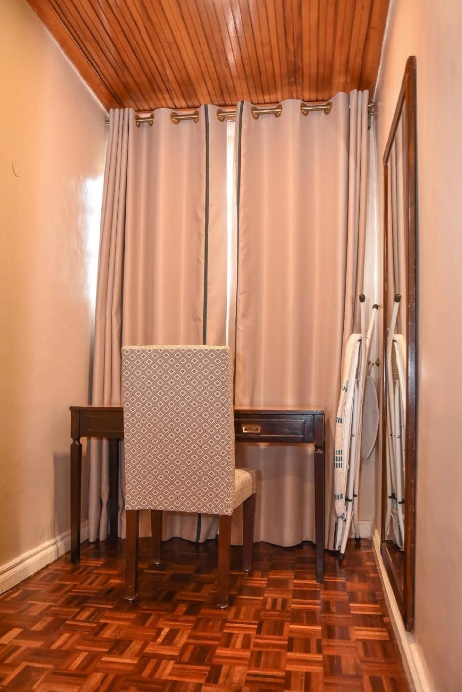 Cozy Stead * Nairobi