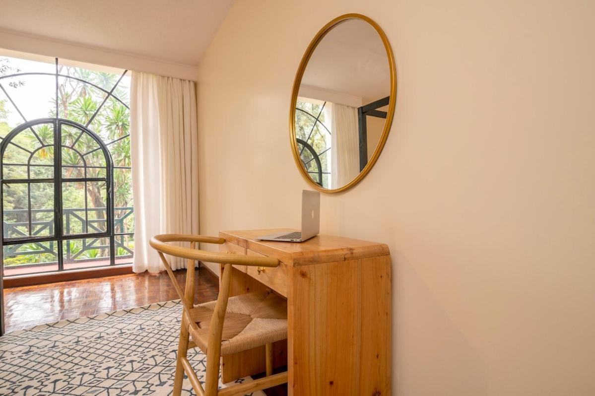 Apartment Riverside Park Tropical Oasis By Yourhost,