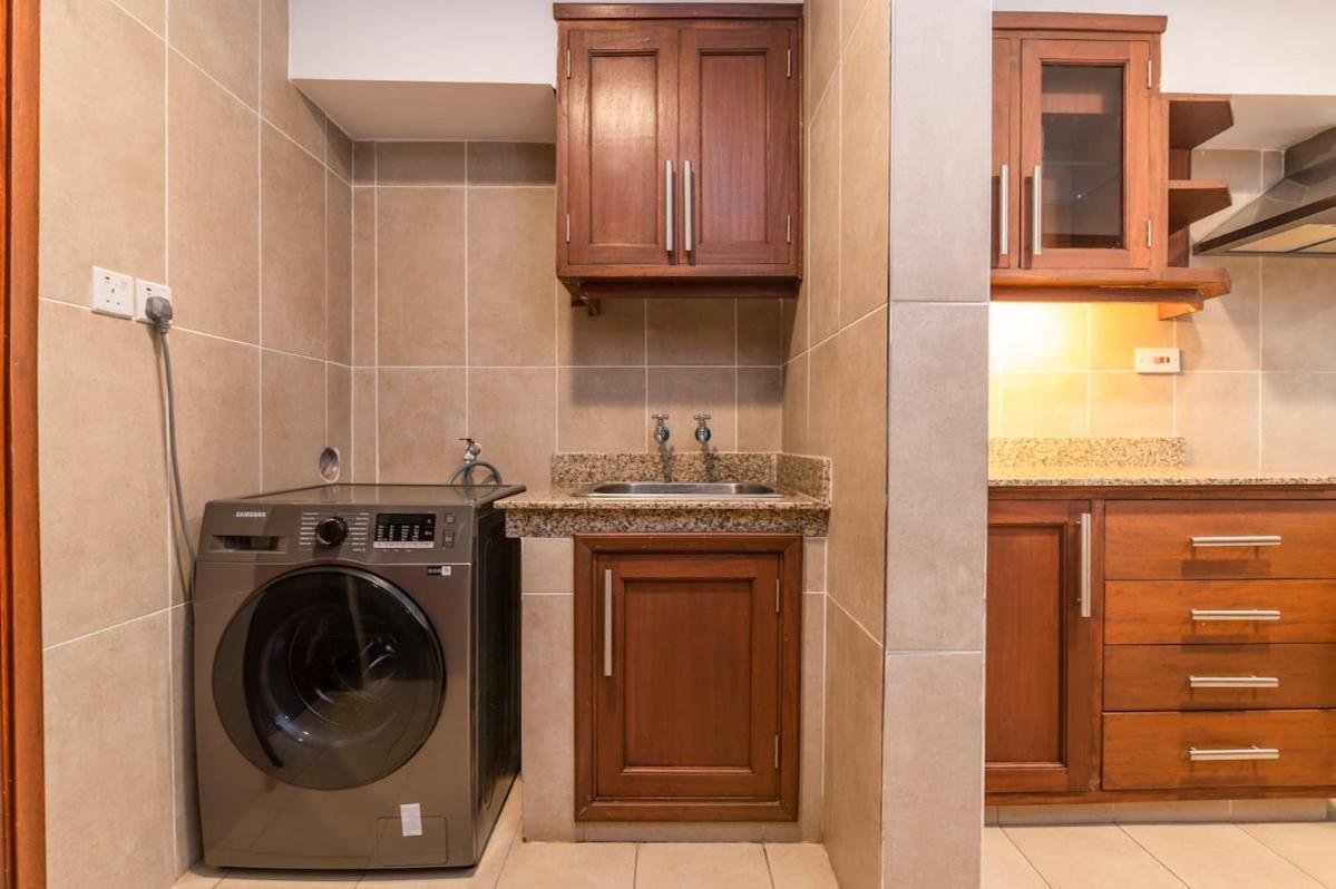 Apartment Riverside Park Tropical Oasis By Yourhost, Nairobi