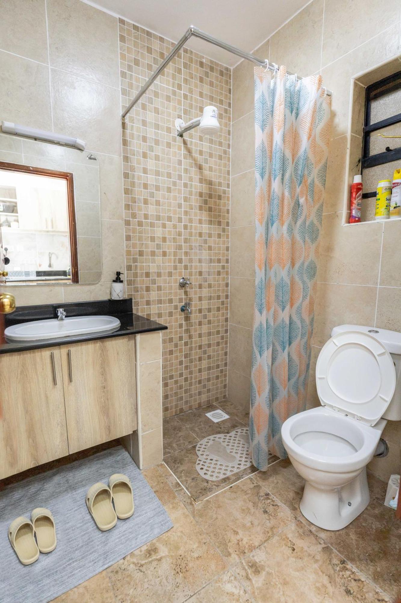 Urban Haven-secure &cozy Stay-stylish Near Jkia,wilson& Sgr S Apartment *