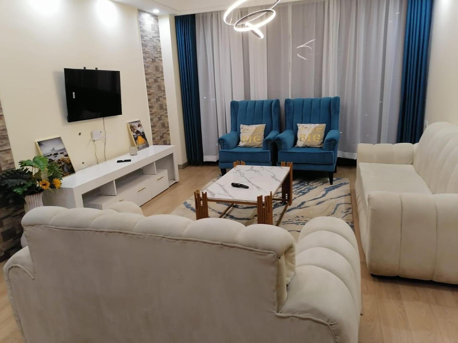 Lovely Two Bedroom With Heated Swimming Pool Fully Equipped Gym Ample Parking Space And A Relaxing Rooftop With Breathtaking Views * Nairobi