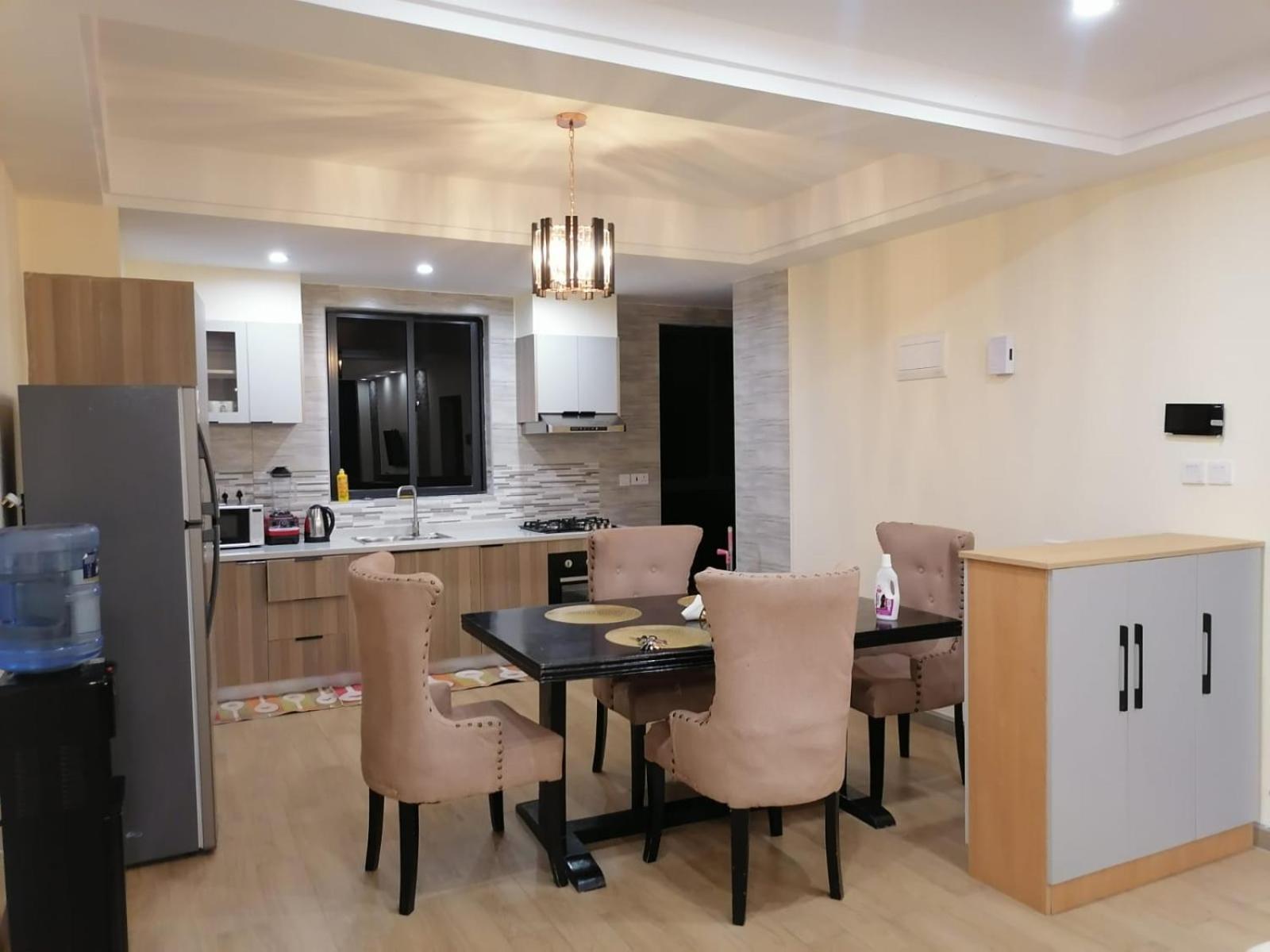 Lovely Two Bedroom With Heated Swimming Pool Fully Equipped Gym Ample Parking Space And A Relaxing Rooftop With Breathtaking Views * Nairobi