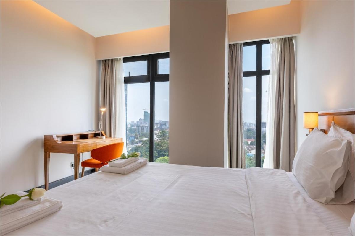Colourful Modernity By Yourhost, Westlands Apartment *