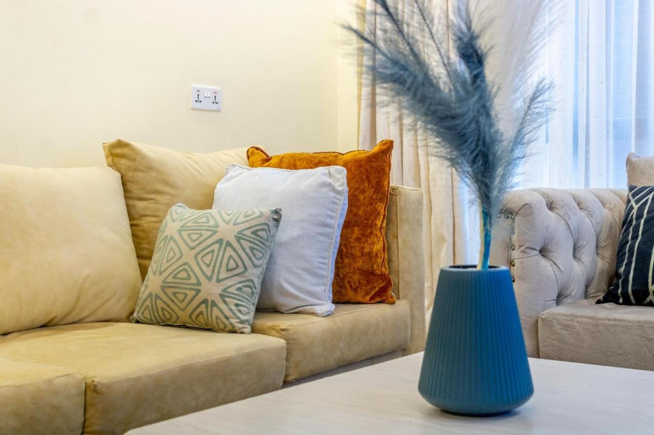 Golden Horizon One Bedroom With Heated Swimming Pool Fully Equipped Gym Child Playground Ample Parking Space And A Relaxing Rooftop With Breathtaking Scenic Views * Nairobi