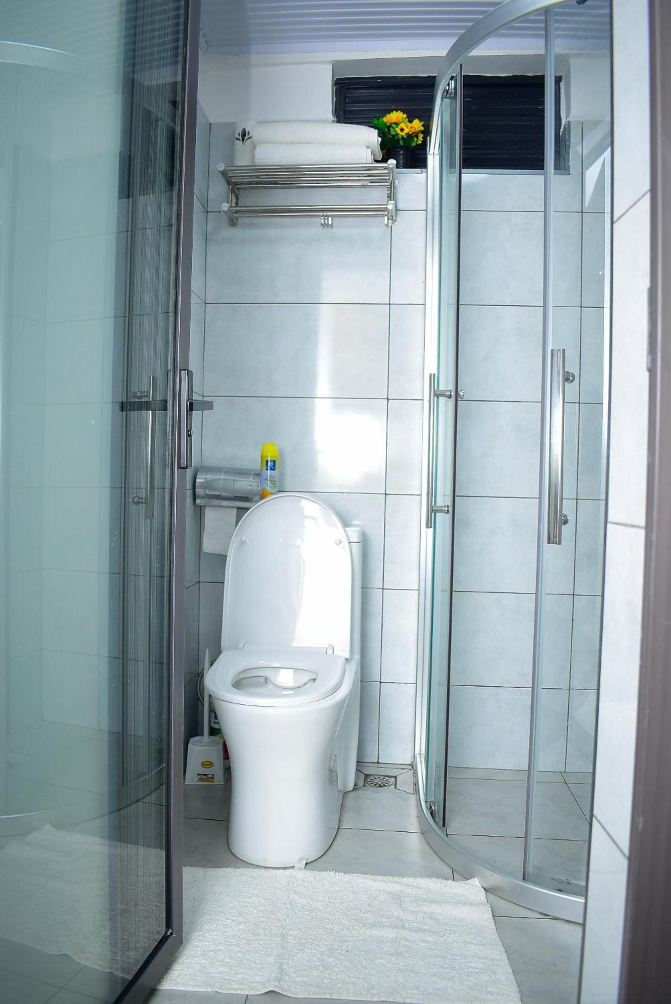 Apartamento Quiet & Stylish Backup Power,wi -fi ,secure Parking *