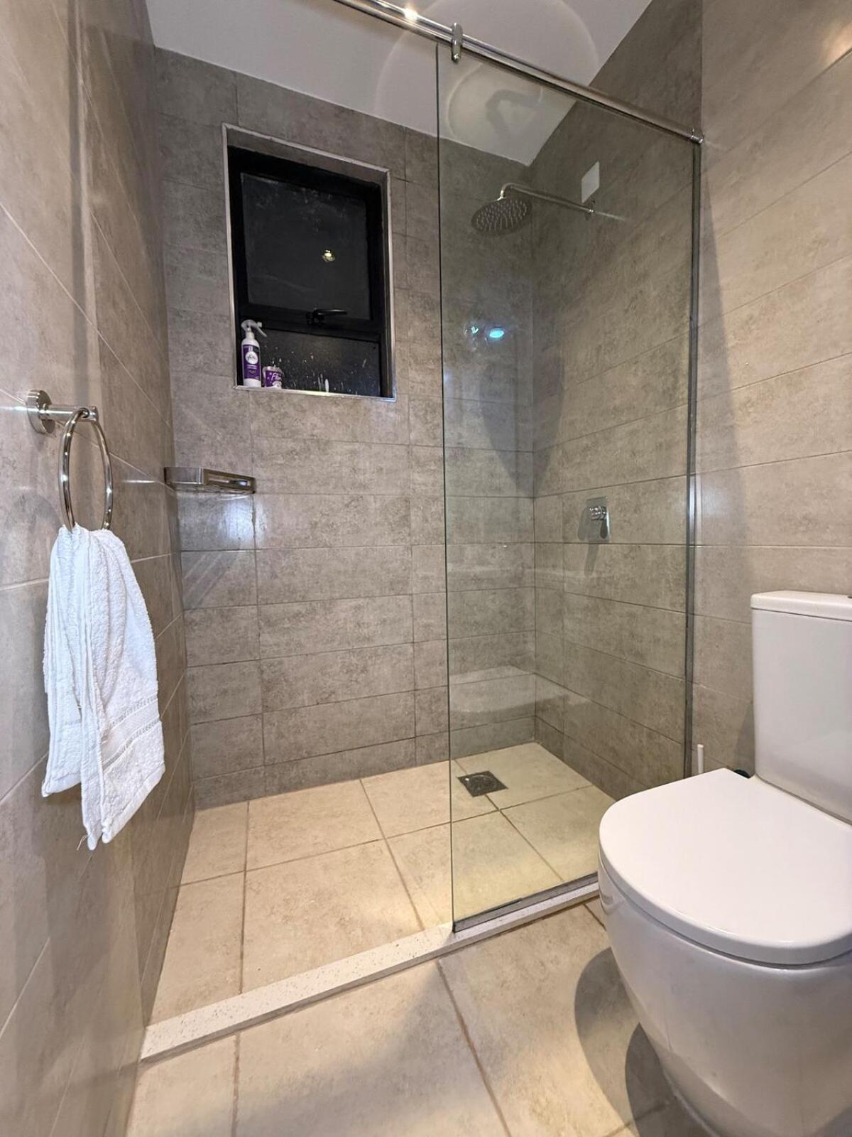 Apartamento Wilma Towers Kilimani Heated Pool Sauna Steam Gym
