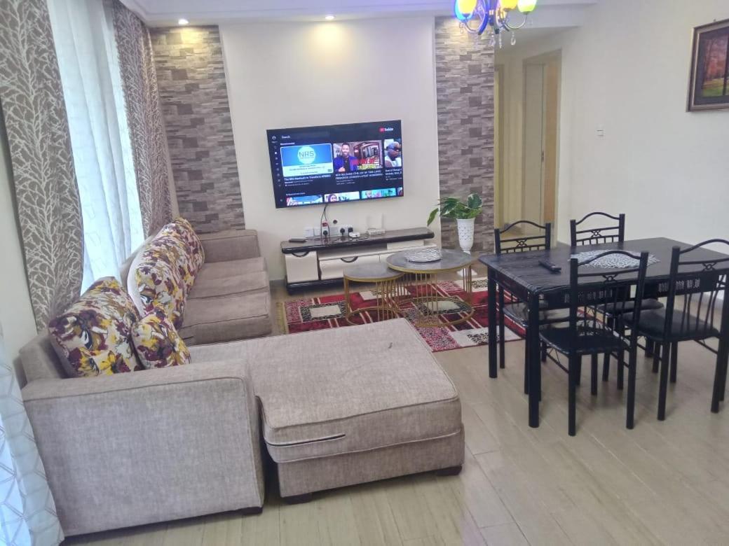Smart Furnished Two Bedroom With Swimming Pool, Fully Equipped Gym, Private Parking Space ,children Playground And Unbeatable Scenic Views Apartment