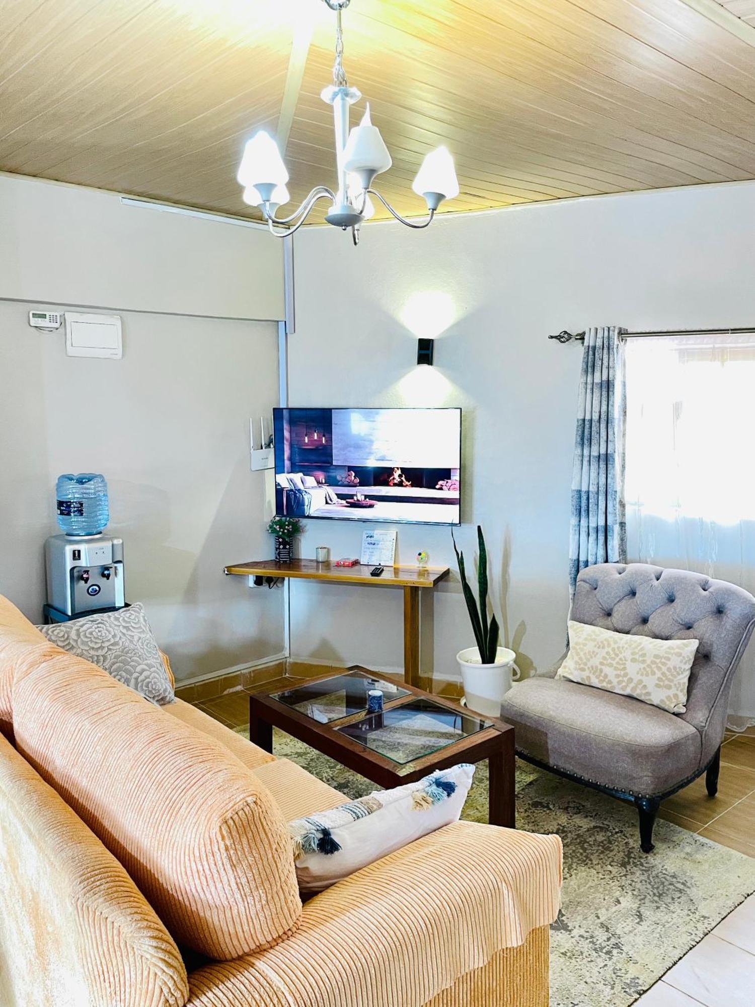 Penthouse Apartment *