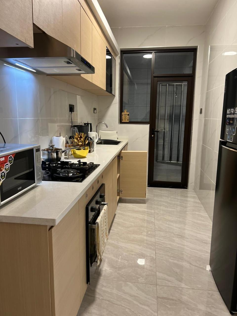 Dpfa's Elegant Fully Furnished One Bedroom Apartment Nairobi