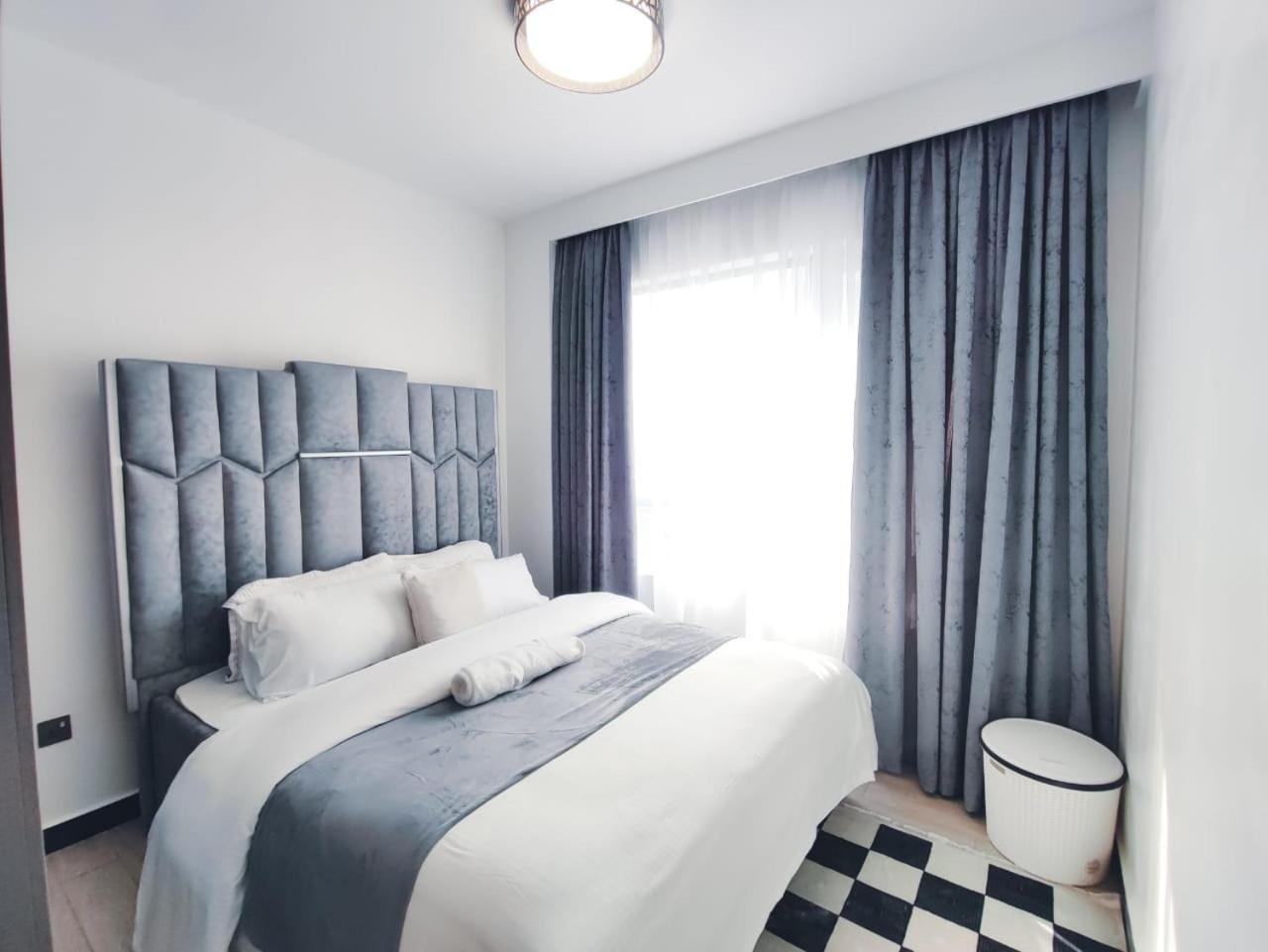 Classy Executive Two Bedroom With Fully Equipped Gym Ample Parking Space Swimming Pool Children Playing Ground And Amazing Scenic Views * Nairobi