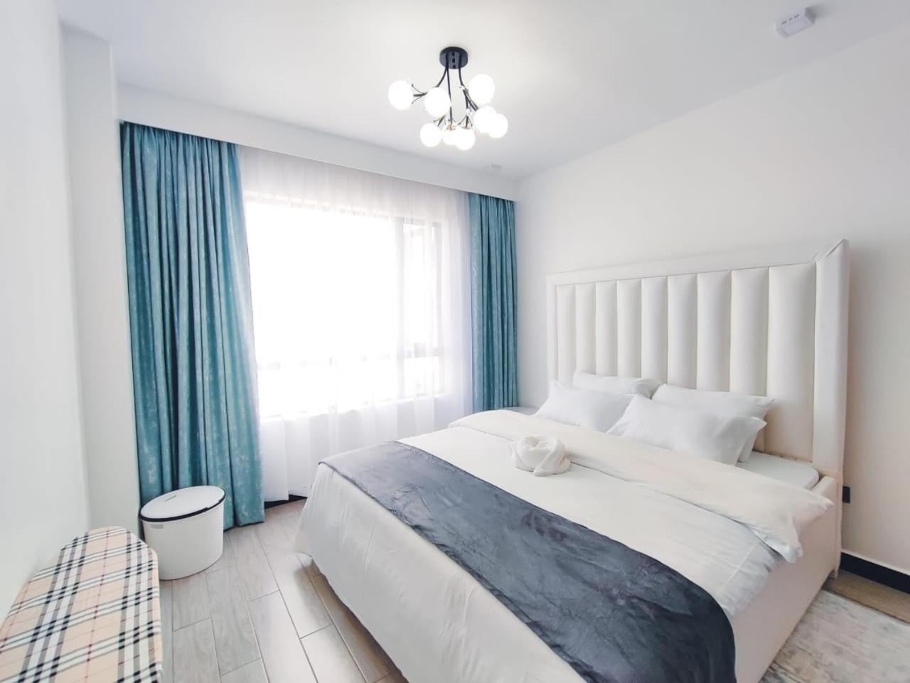 Classy Executive Two Bedroom With Fully Equipped Gym Ample Parking Space Swimming Pool Children Playing Ground And Amazing Scenic Views * Nairobi