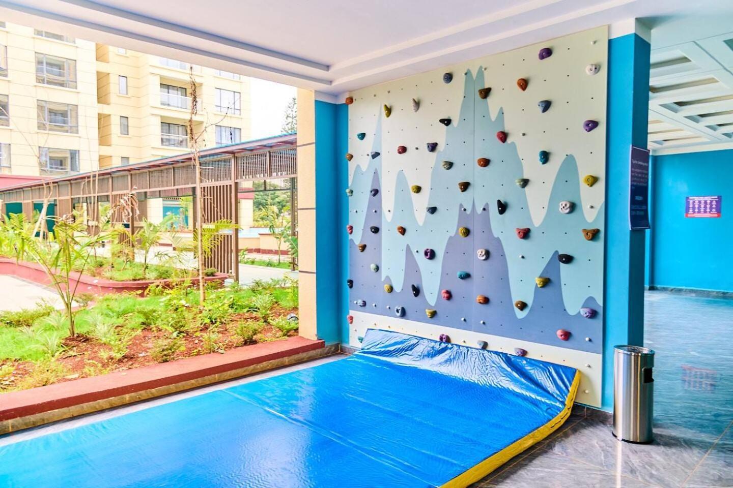 3 Bedroom Penthouse Luxury With Pool, Gym And Play Ground For Families In Kilimani * Nairobi