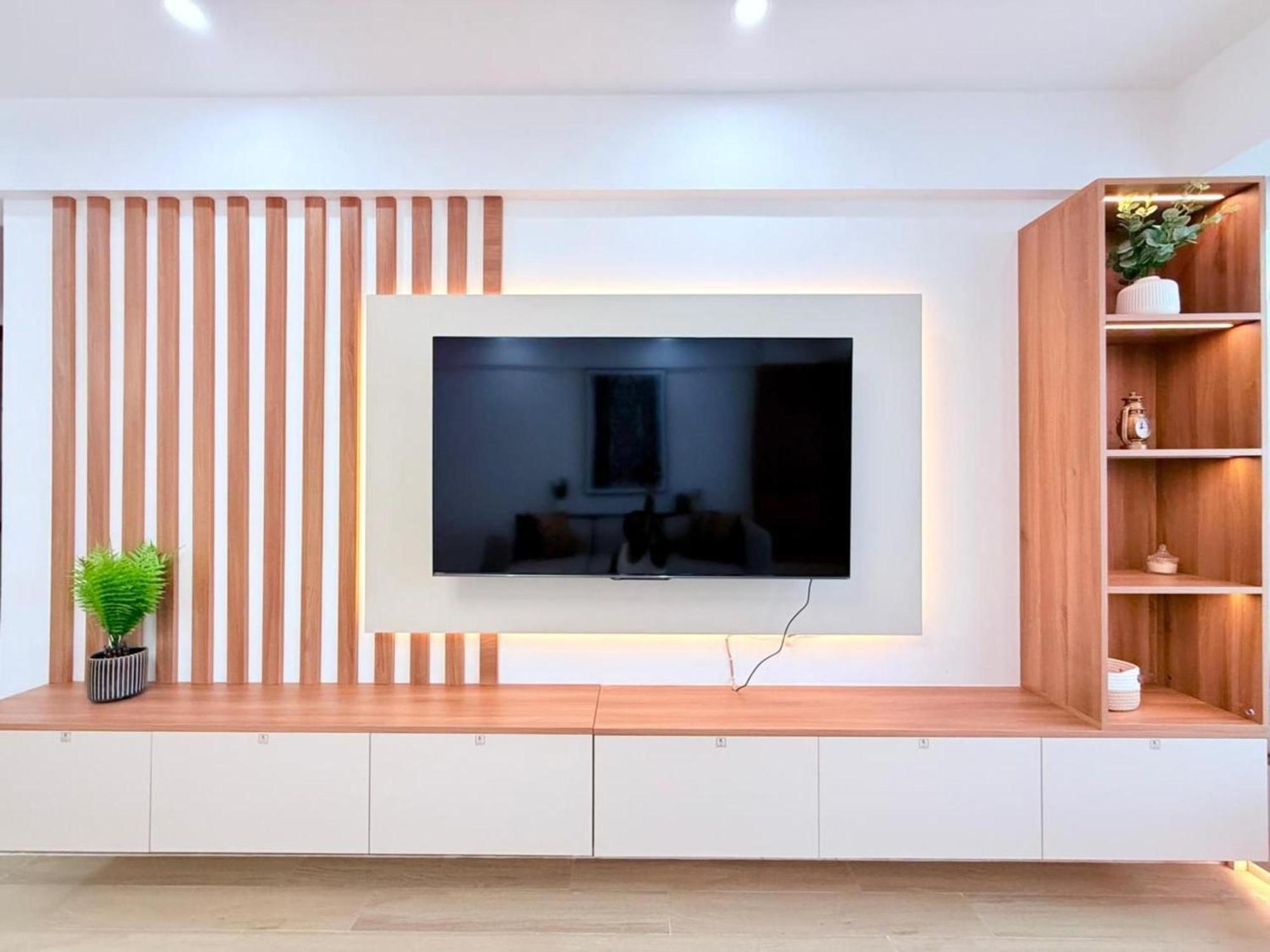 One & Two Bedrooms - Marina Bay Westlands Apartamento
