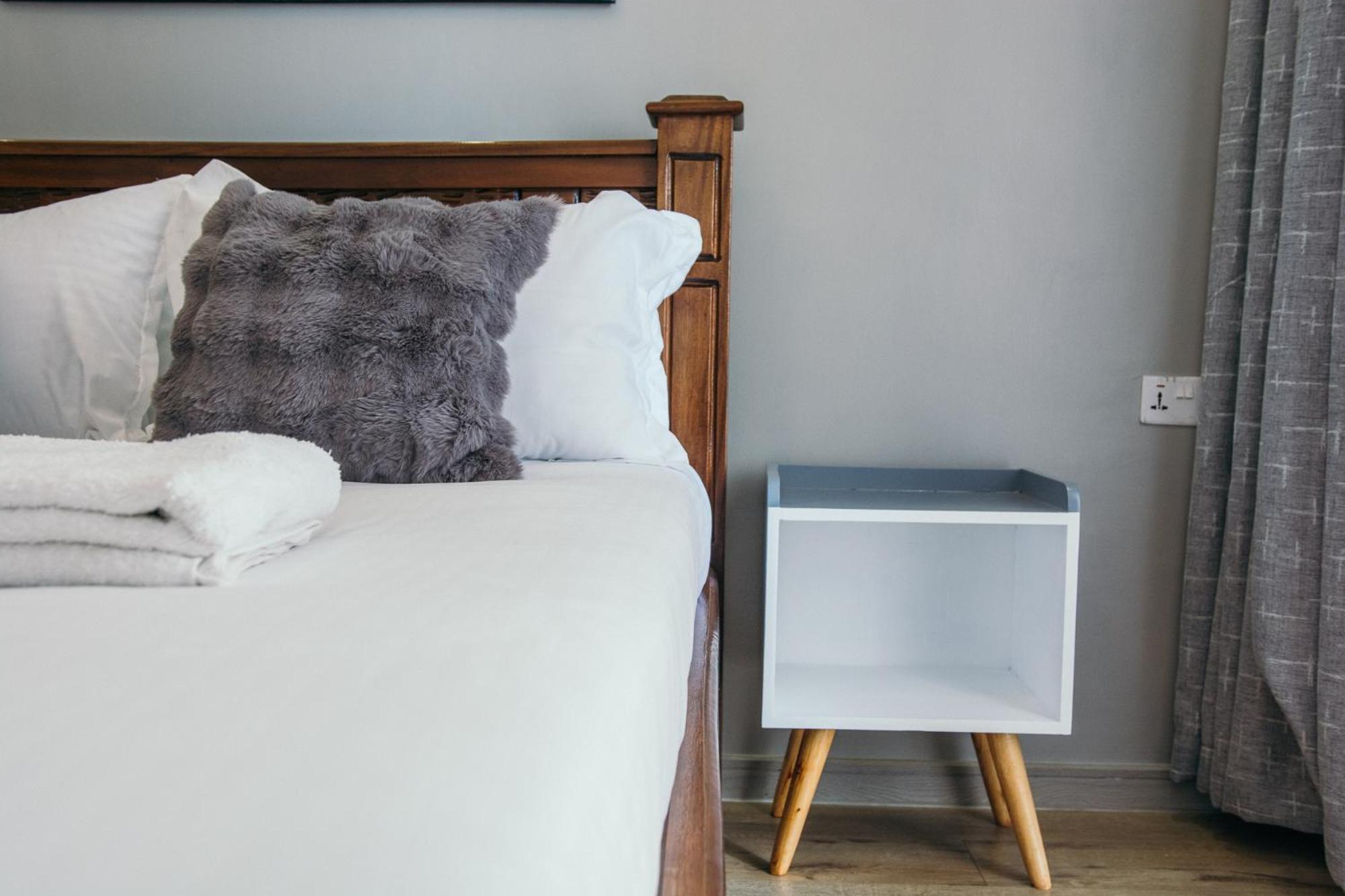 The Snug Haven Apartment *