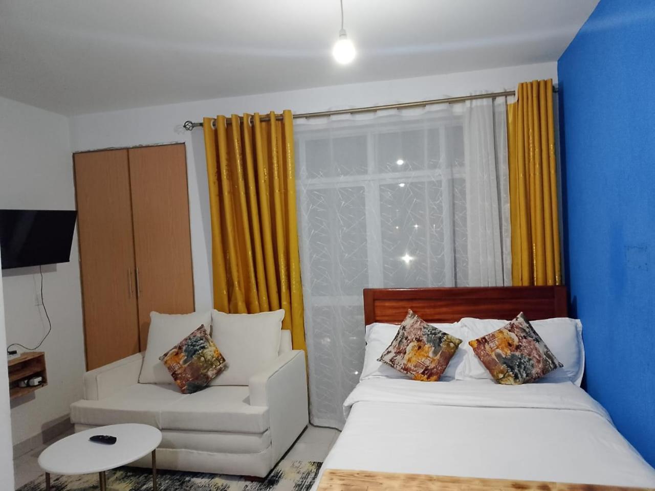 Racecourse Gardens, Ngong Road * Nairobi