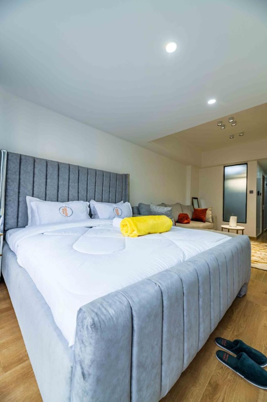 Apartment Lovely Fully Furnished In Kilimani With Unbeatable Views *