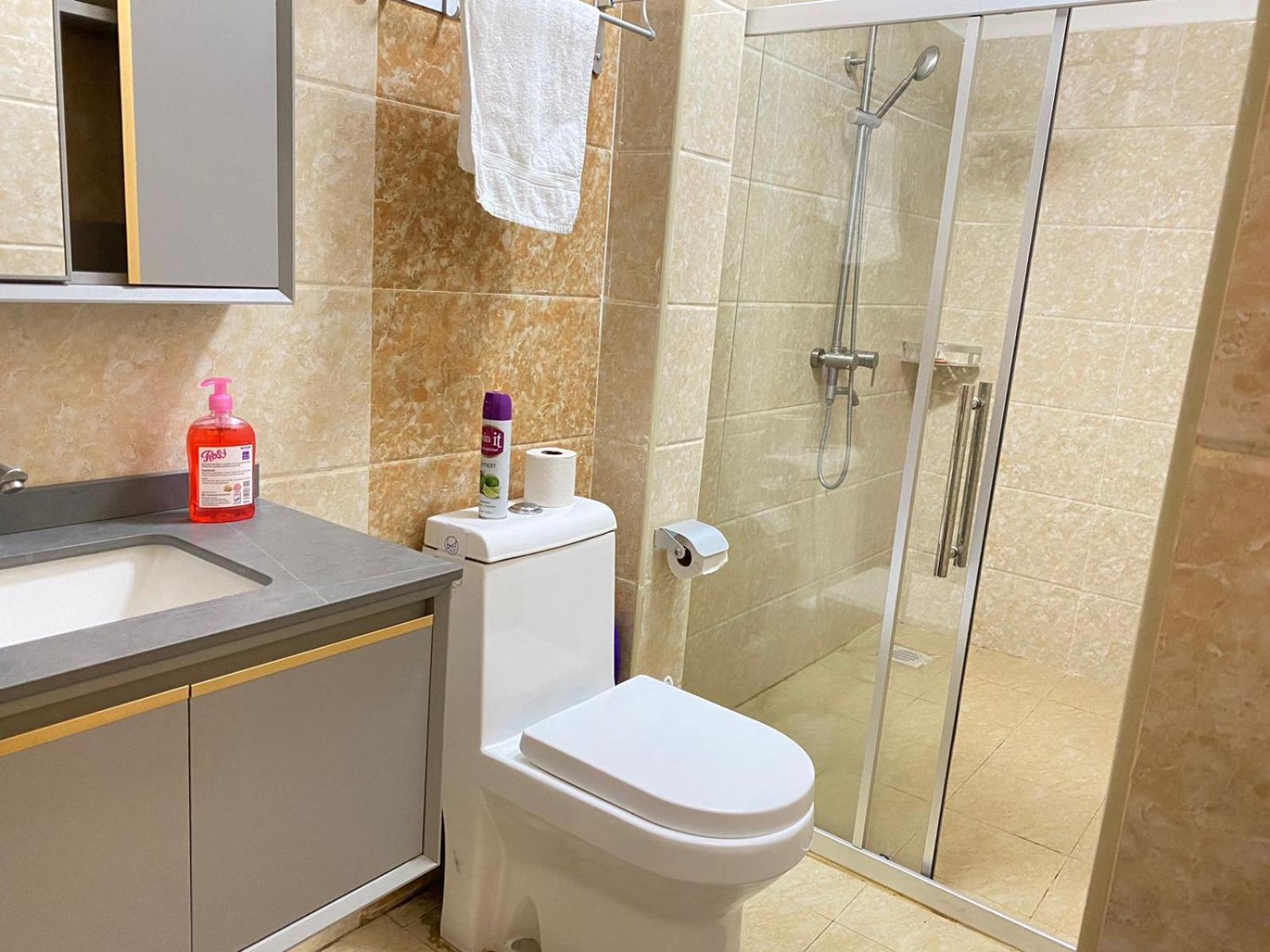 Luxurious Fully Furnished Three Bedroom With Dsq ,gym, Children Play Area, Rooftop Football Pitch, Coffee House, Restaurant, Garden In Kilimani Apartment Nairobi