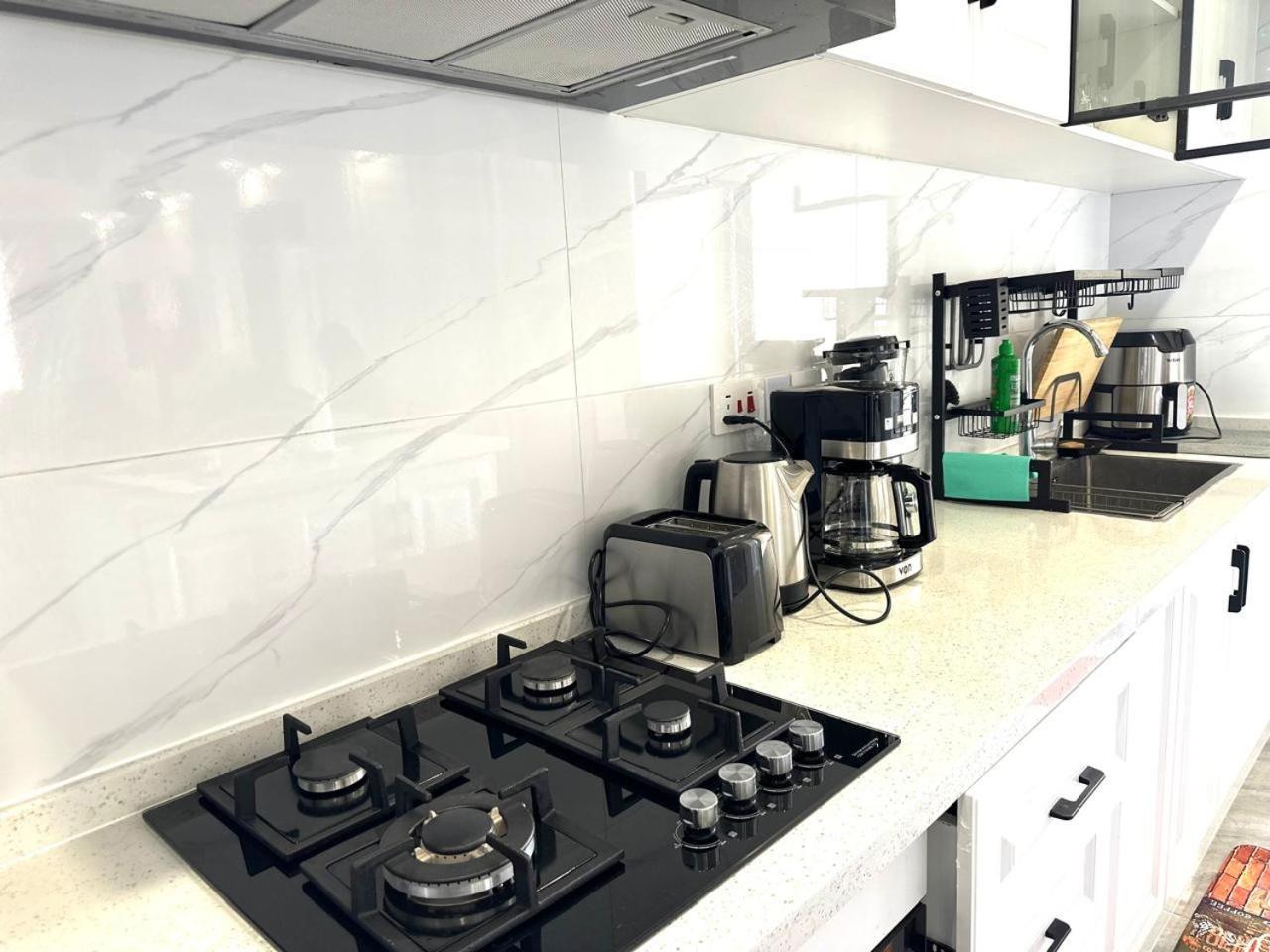 Luxury By Sultan Apartment *