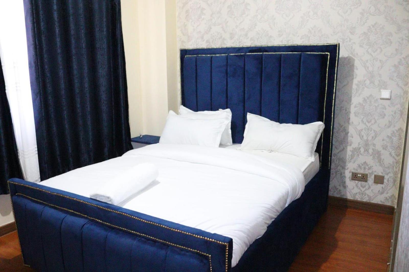 Newly Furnished Three Bedroom With Heated Swimming Pool Fully Equipped Gym Children Playground Ample Parking Space And Unbeatable Scenic Views Apartment
