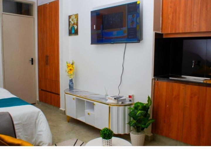 Apartment Modern In Roysambu