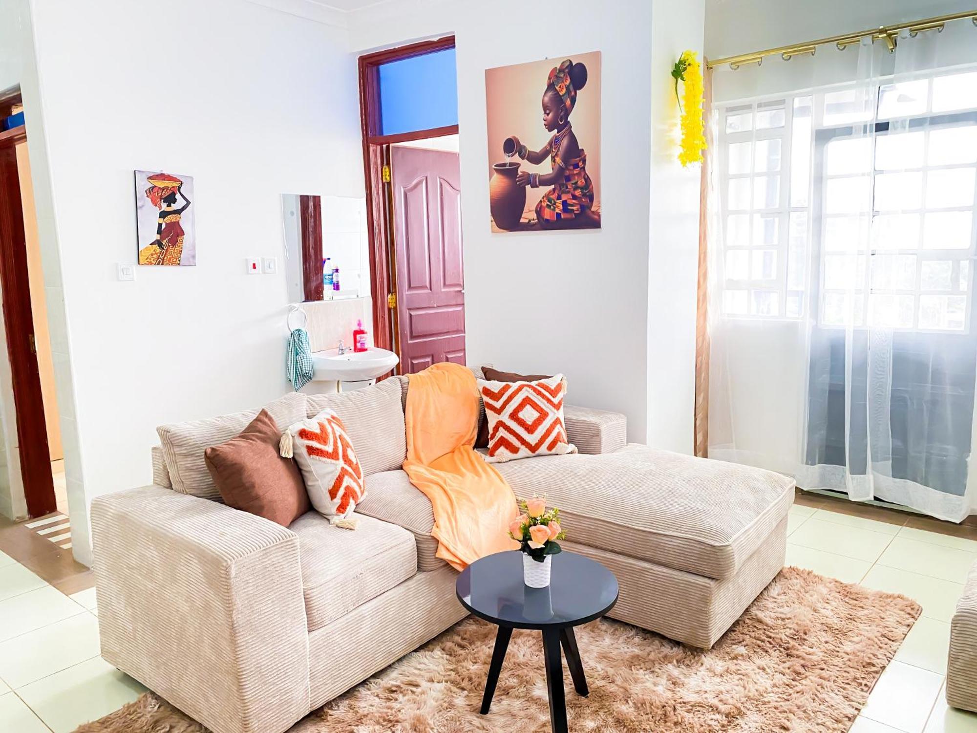 Apartment 1Br Pent Apartment In The Whitehouse, Garden Estate With Free Parking And Wifi