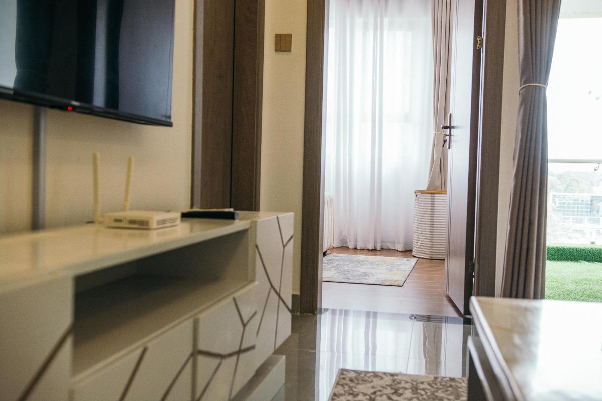 Lilly Serene Homes By Edmor Apartment *