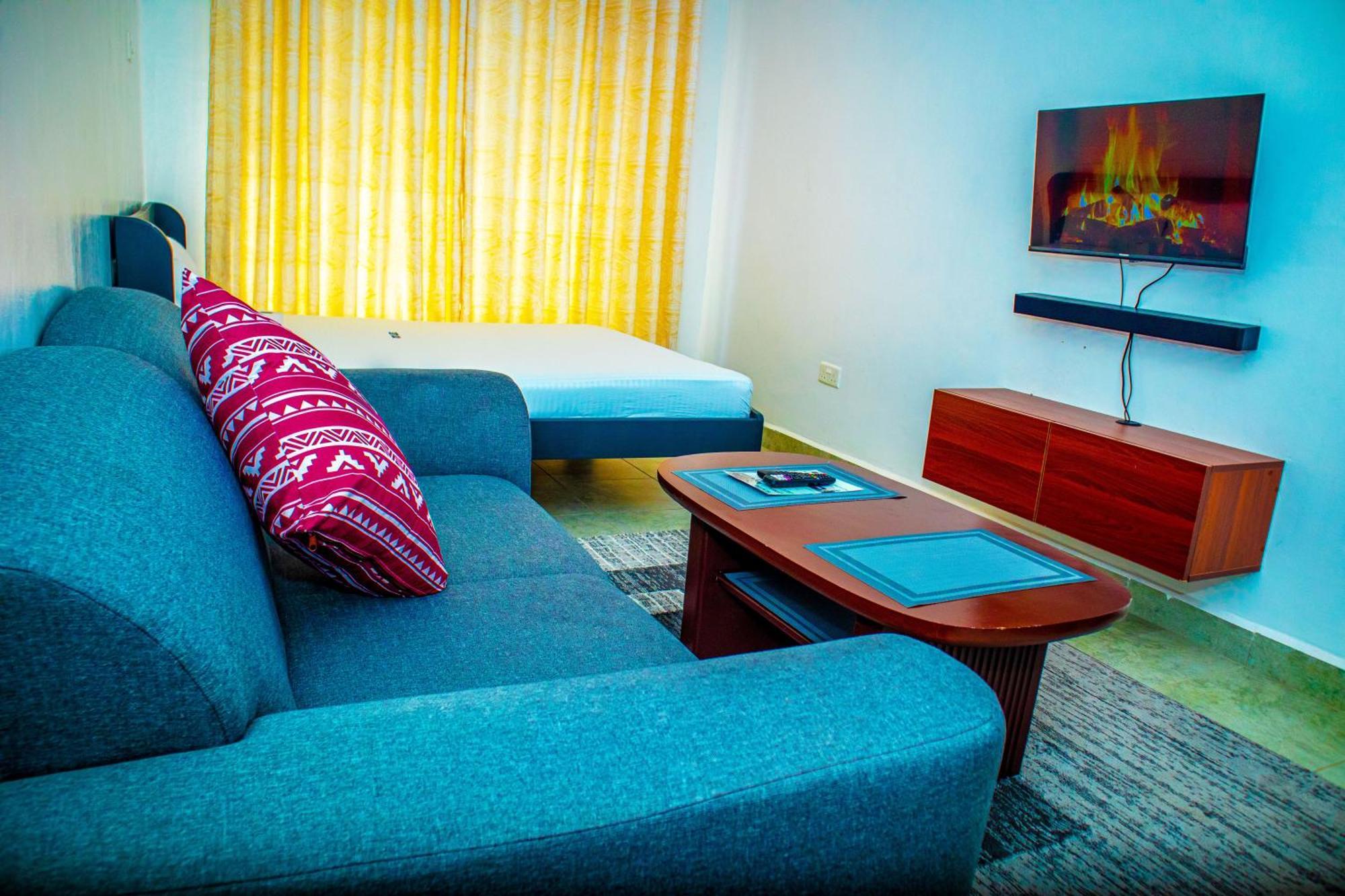 Airport Ready Comfort At Dto Luxe Near Jkia & Sgr *