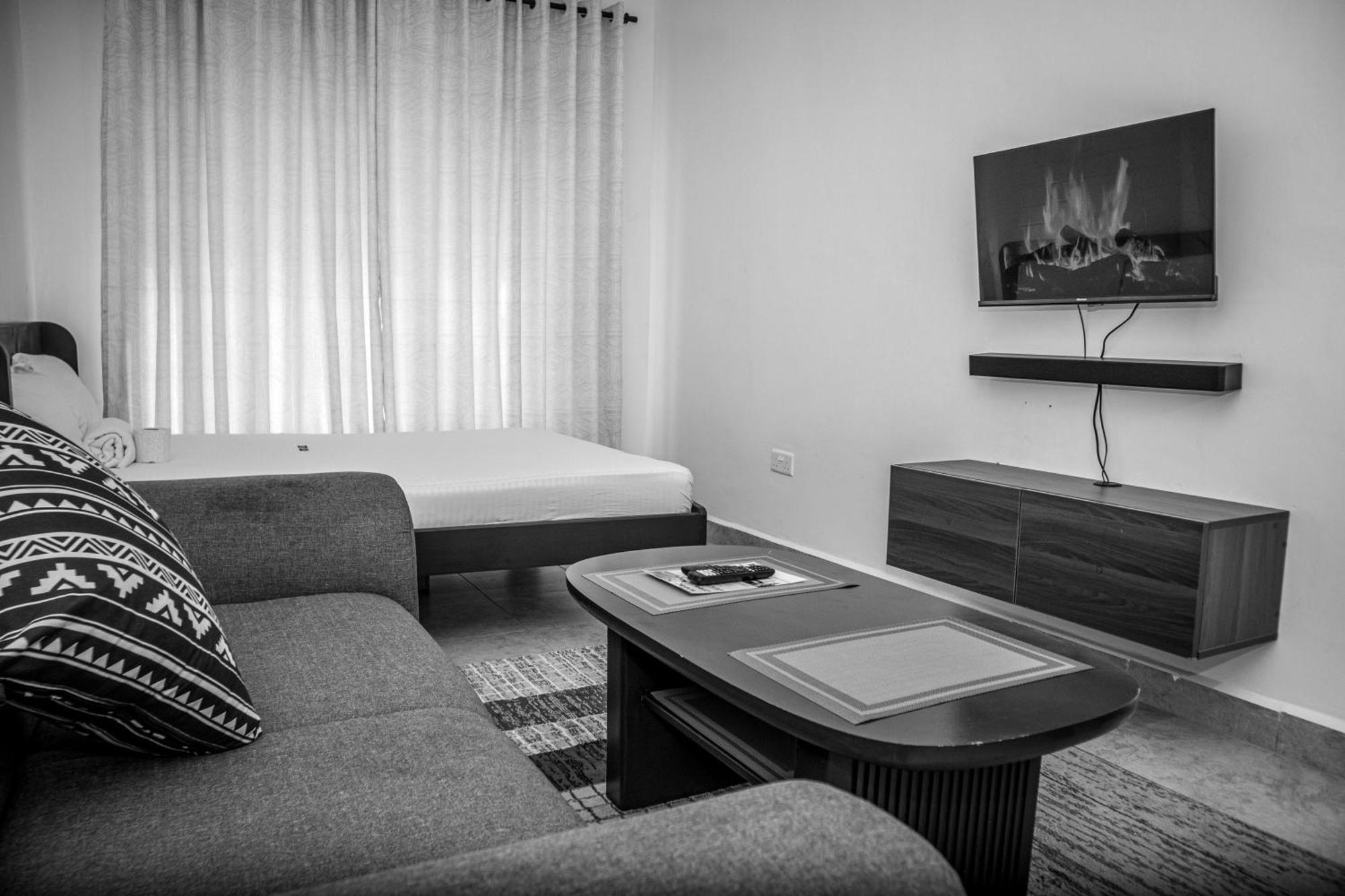 Airport Ready Comfort At Dto Luxe Near Jkia & Sgr *