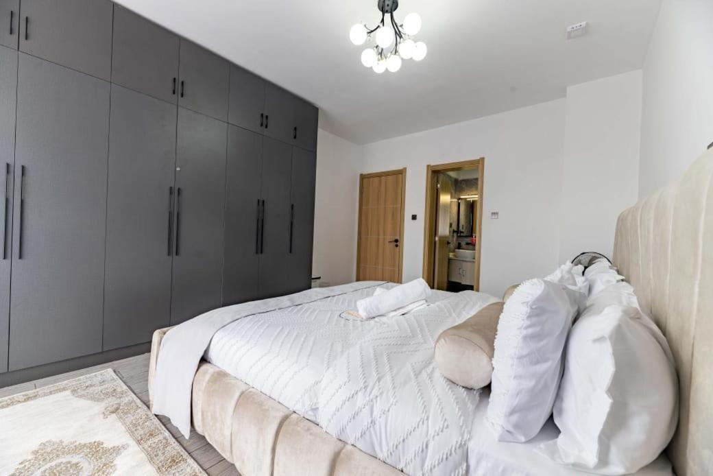 Smart Elegant Three Bedroom With Swimming Pool Fully Equipped Gym Children Playground And Great Breathtaking Views * Nairobi
