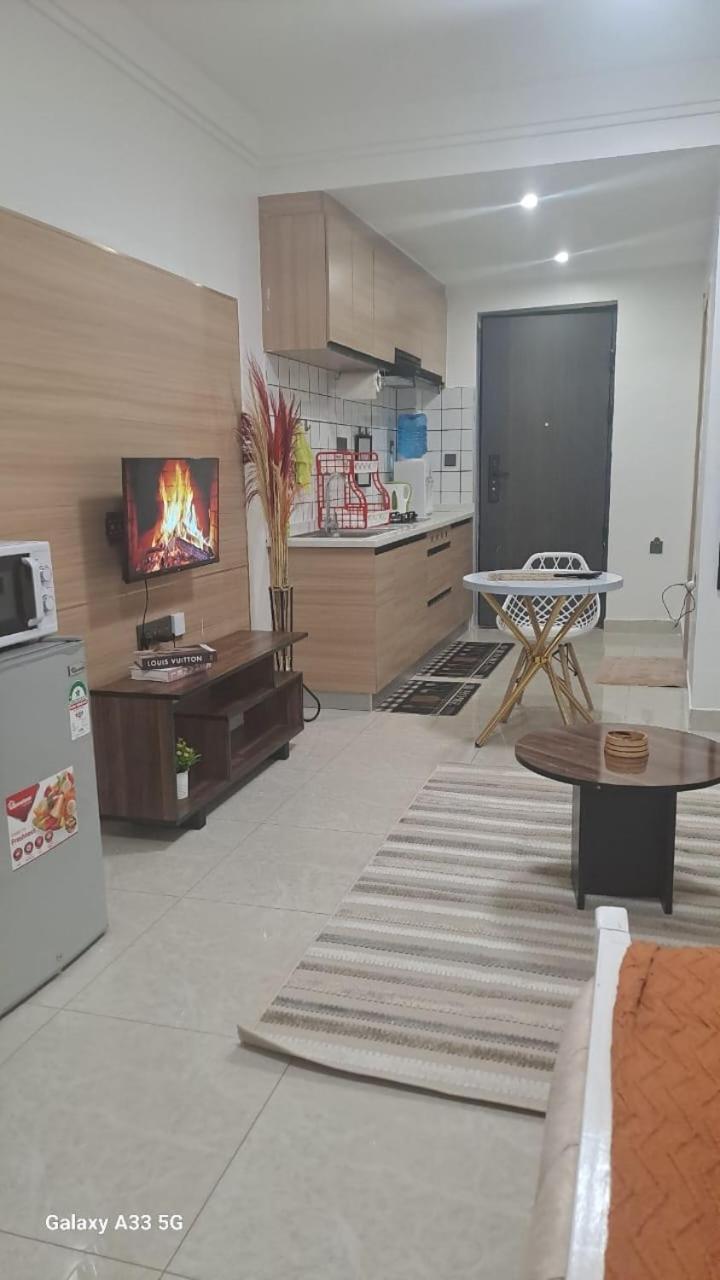 Cyrihomes * Nairobi