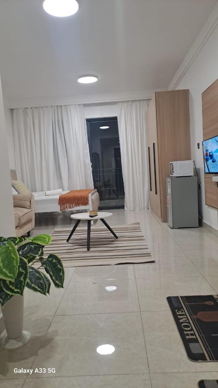 Cyrihomes Apartment