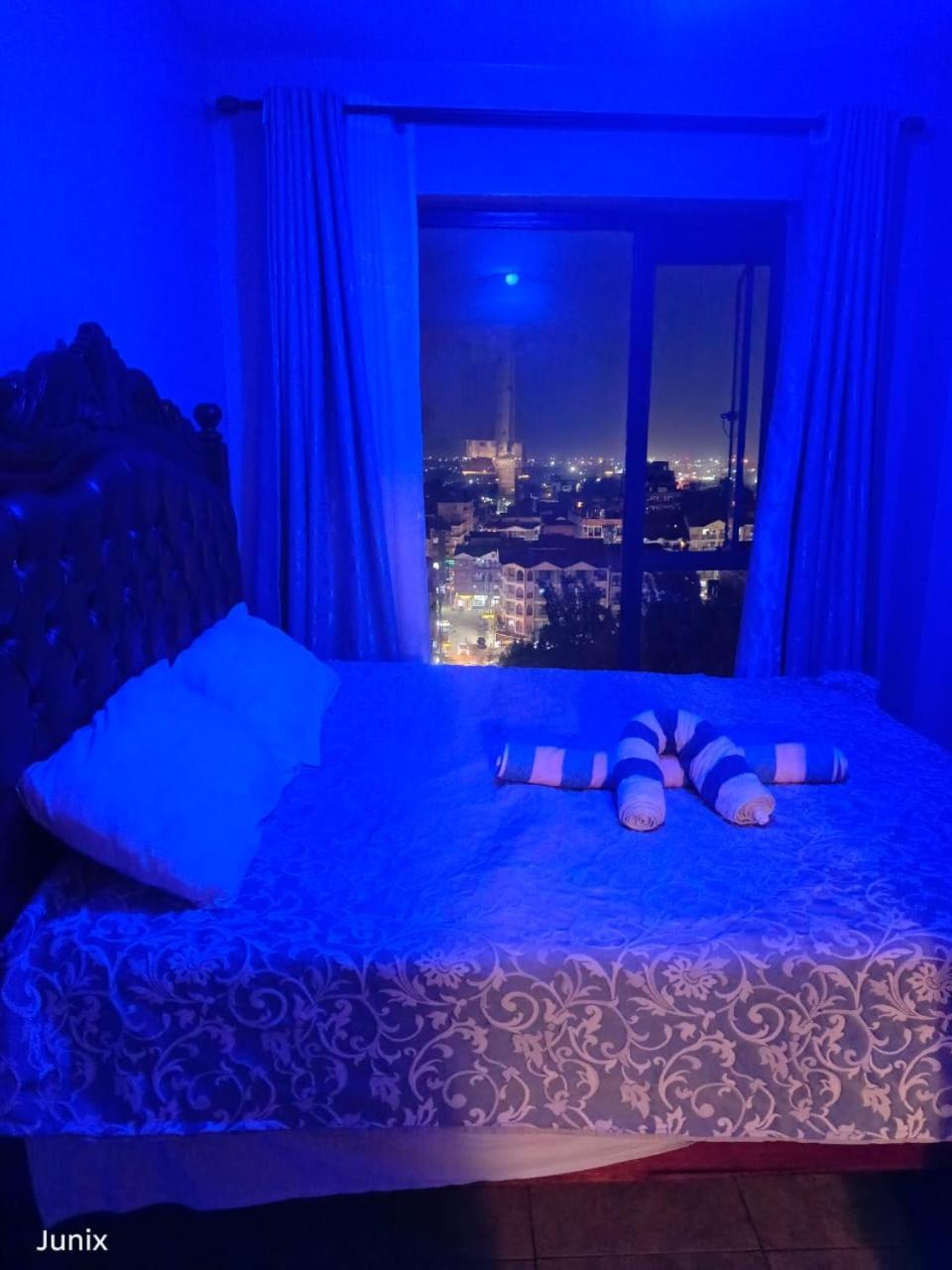 Secure 1 Bedroom + Lounge & 24hr Cafeteria Service